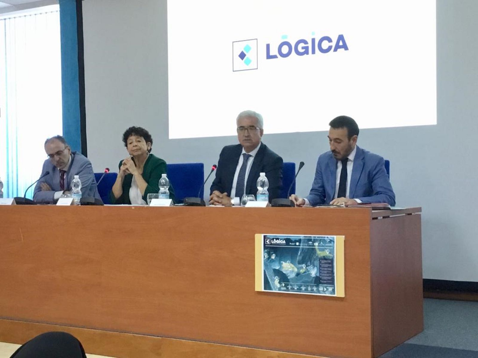 Presentación de 'Lógica', que sustituye a Las Aletas