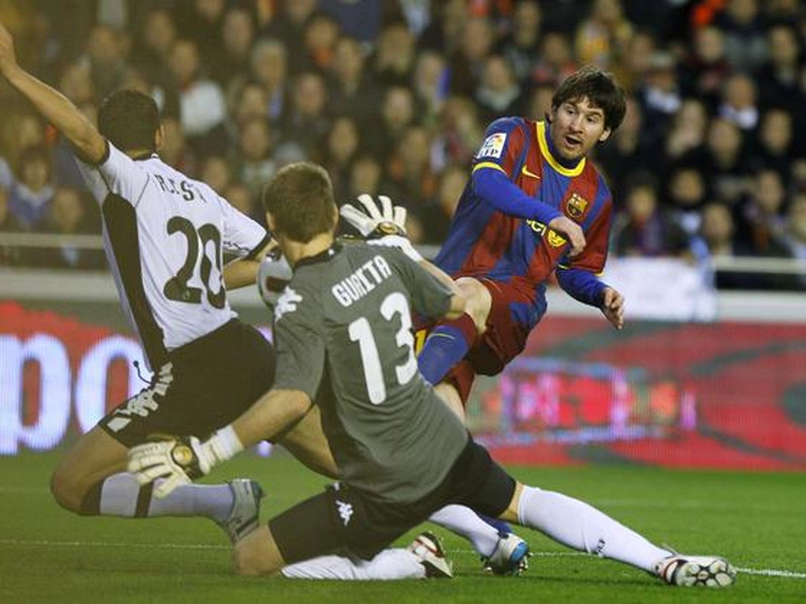 El Barcelona consigue una trabajada victoria en Mestalla.

Foto: AFP/ Reuters