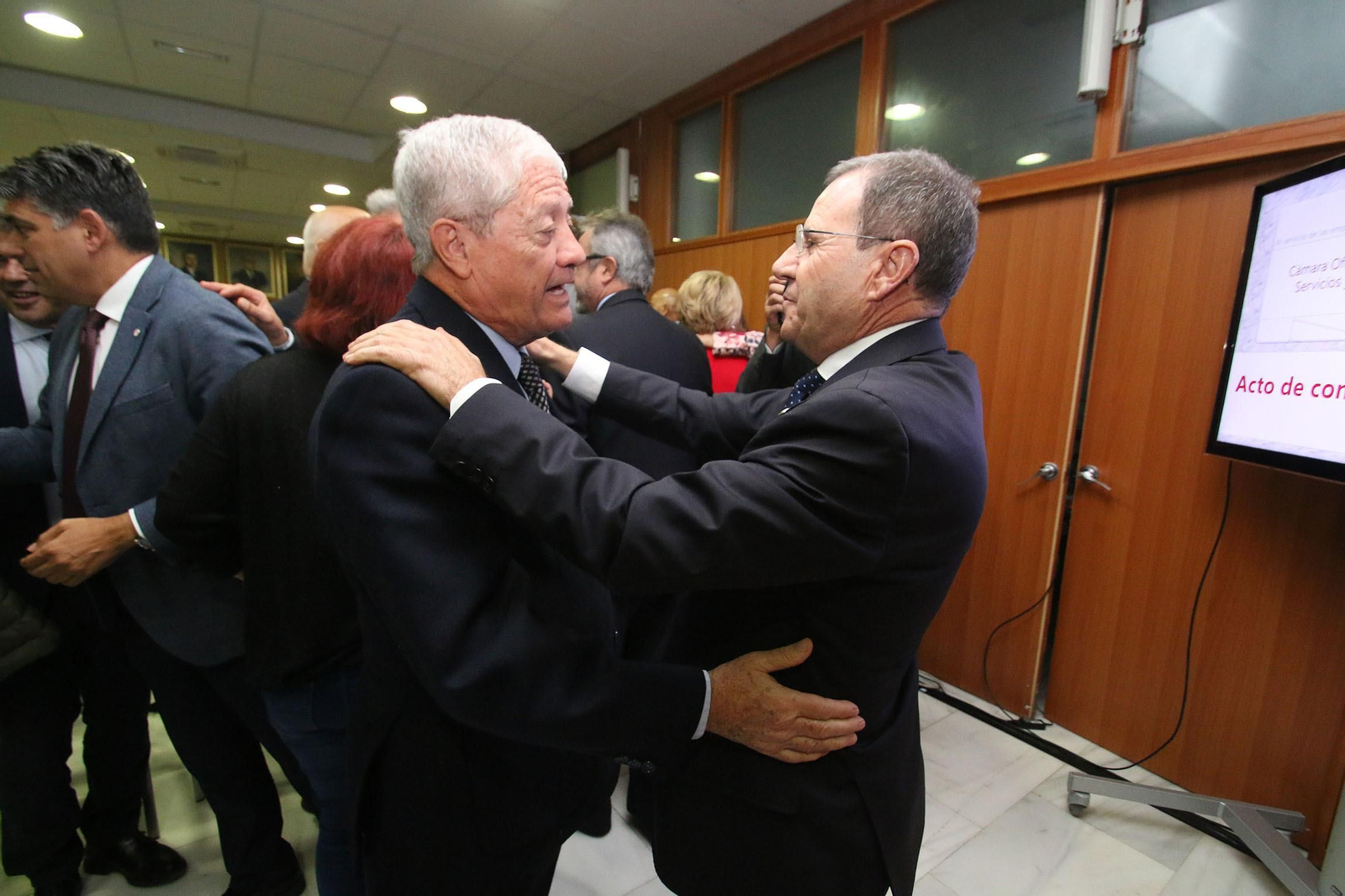 Fotogalería de la toma de posesión de Jerónimo Pérez como presidente de la Cámara de Comercio