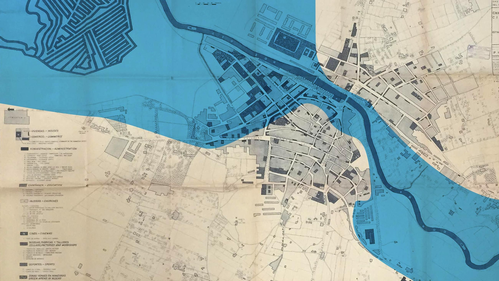 Simulación del espacio ocupado por las aguas en 1965 sobre un plano de ese mismo año.