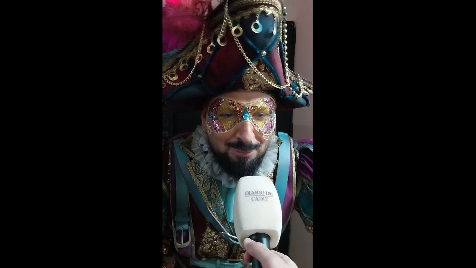 El primer recuerdo carnavalero de... Kike Lozano de la comparsa de Jona 'El manicomio'