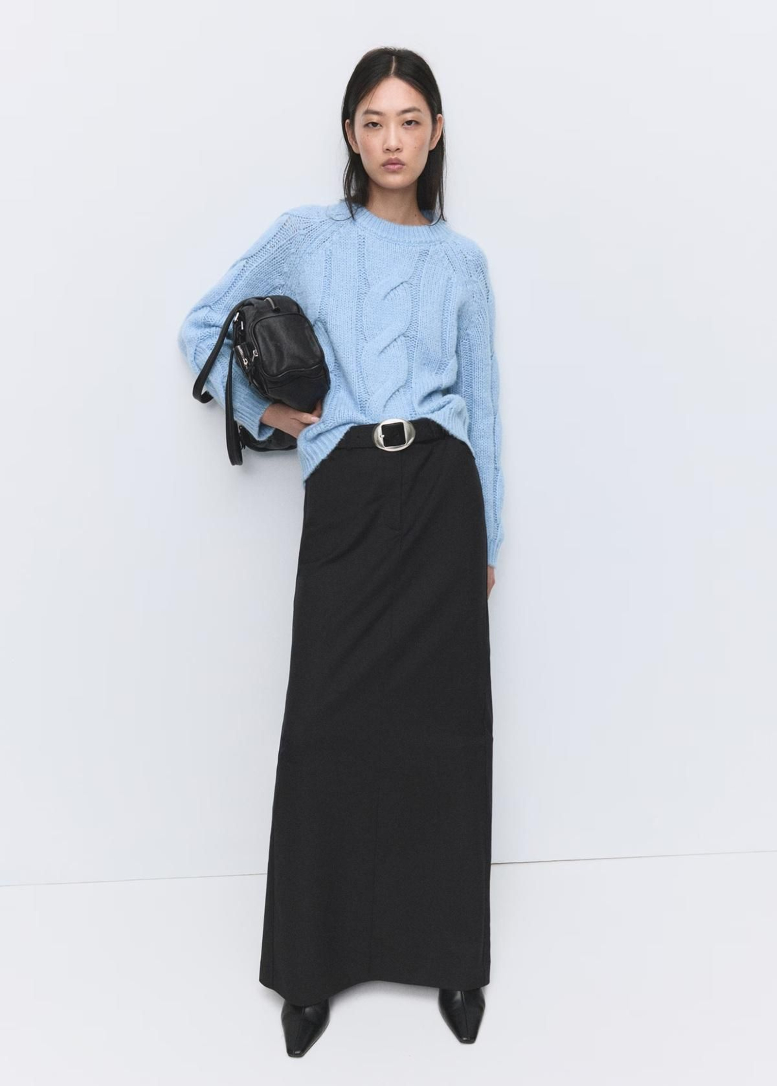 Jersey celeste de Mango.