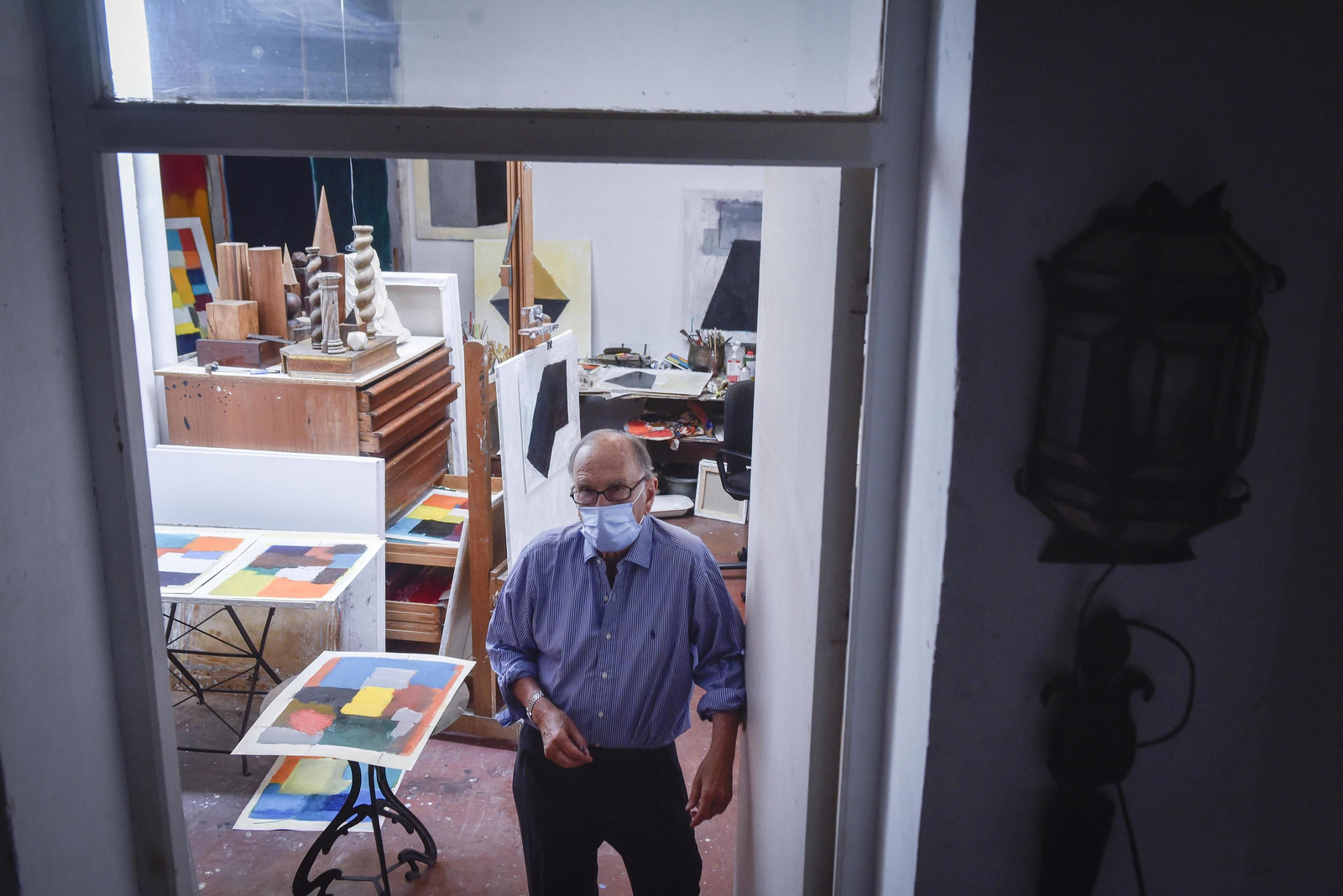 En el estudio de Manuel Salinas. In memoriam