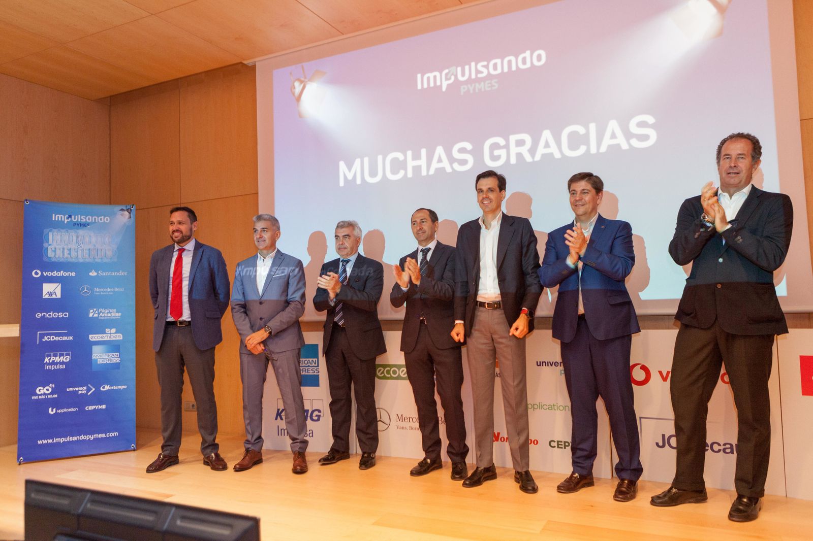 En las jornadas celebradas ayer en Granada participaron más de un centenar de empresarios.
