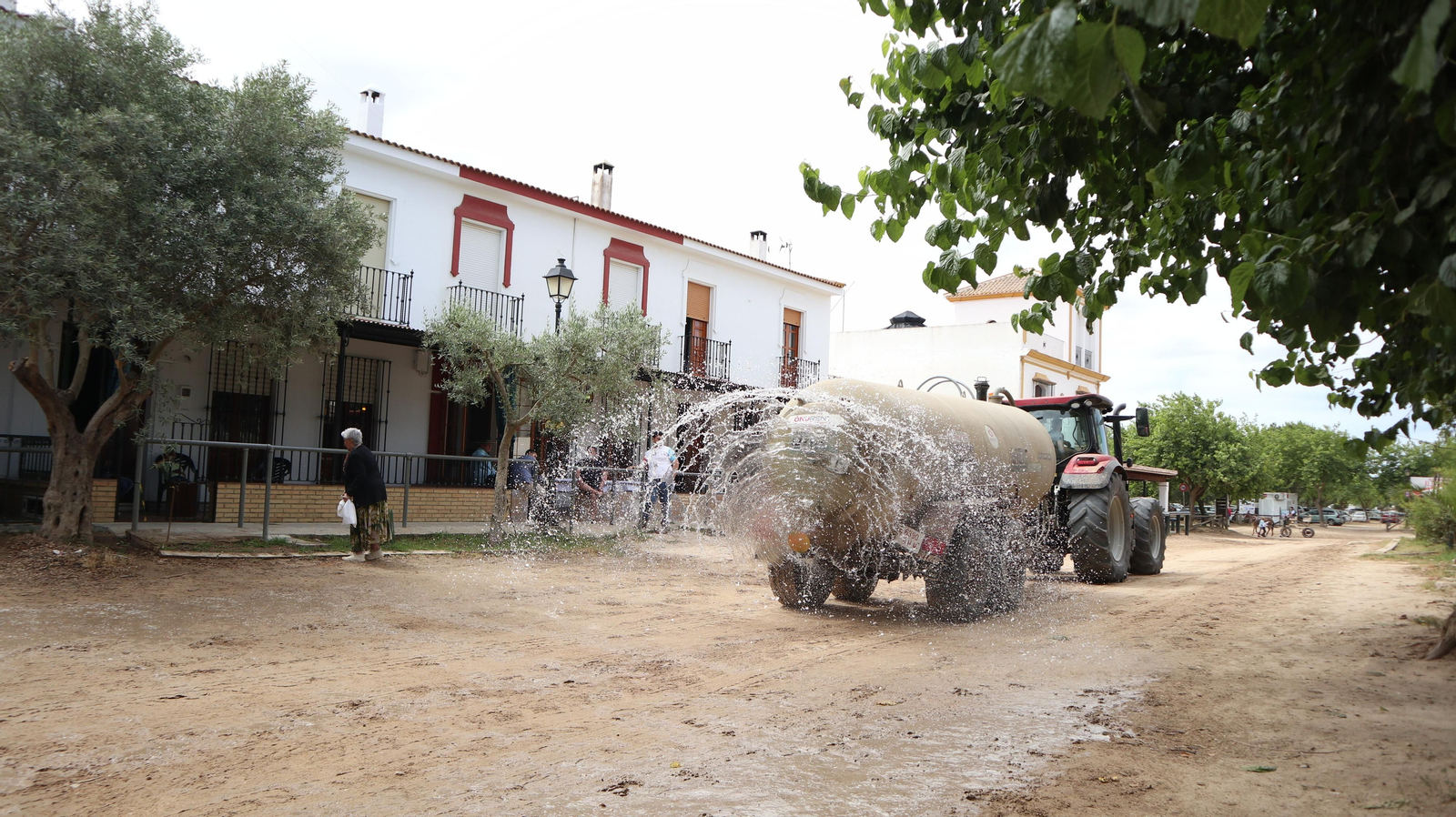 Imágenes del viernes 17 de mayo en EL Rocío