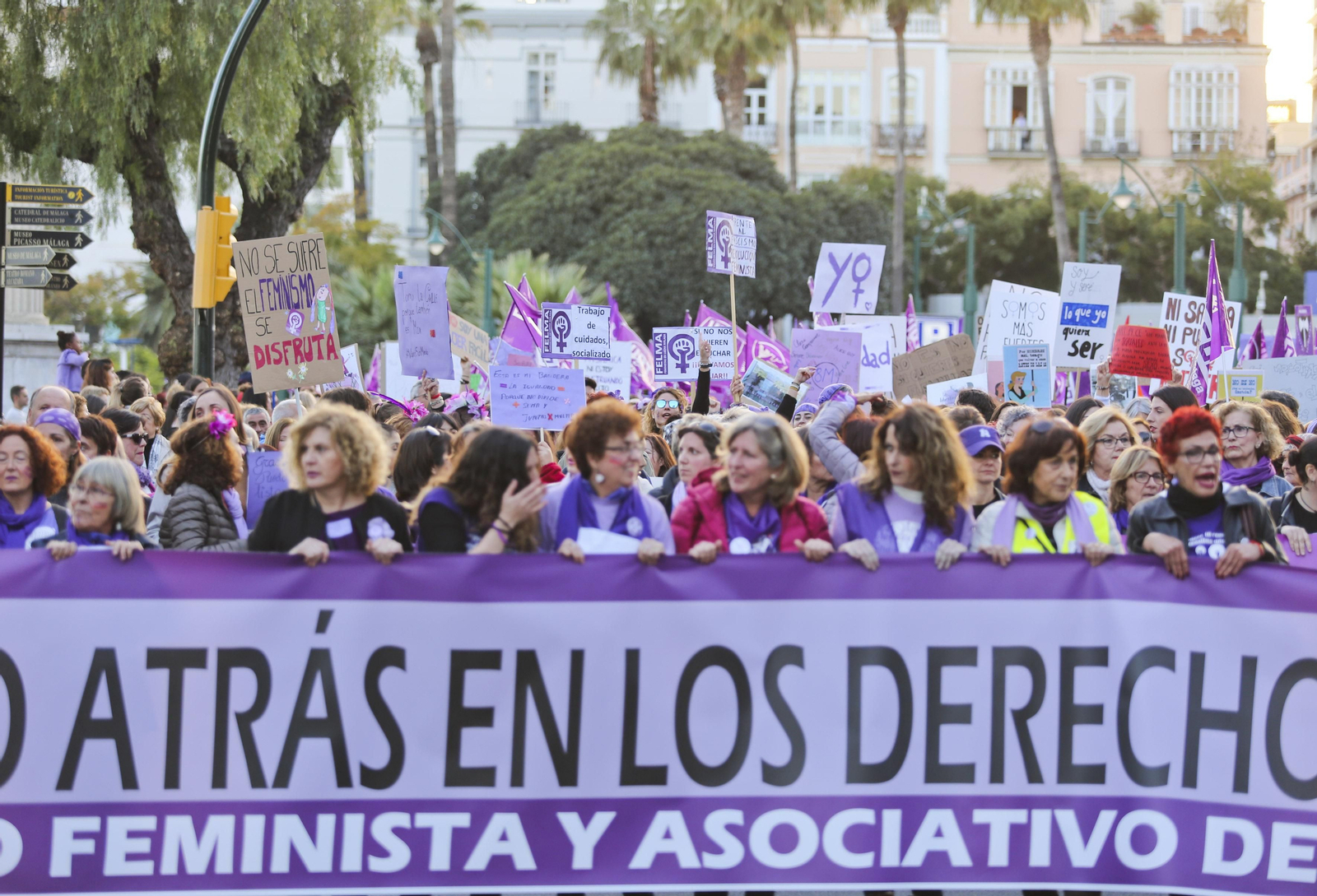 Las imágenes de la manifestación del Día de la Mujer en Málaga
