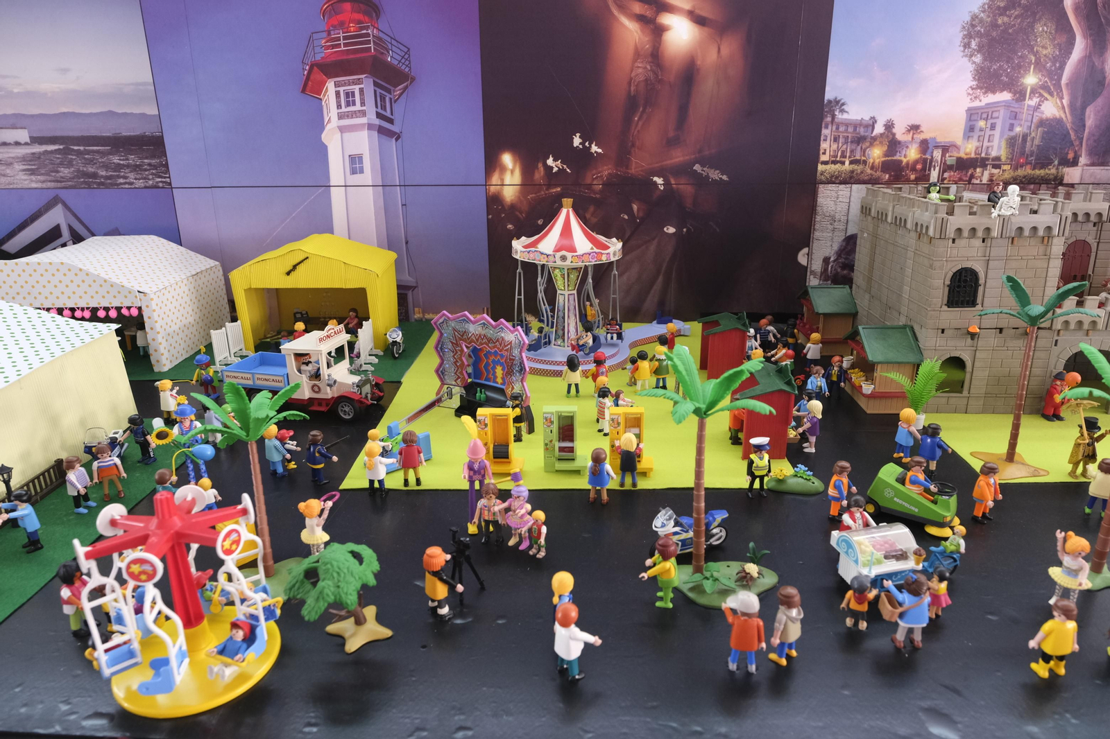 Fotogalería de los playmobil en la Feria de Almería.