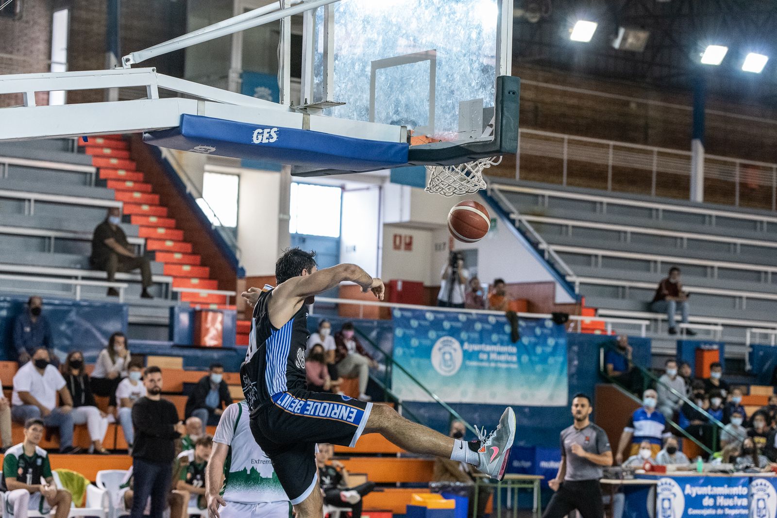 Baloncesto: Imágenes del Huelva Comercio - Extremadura