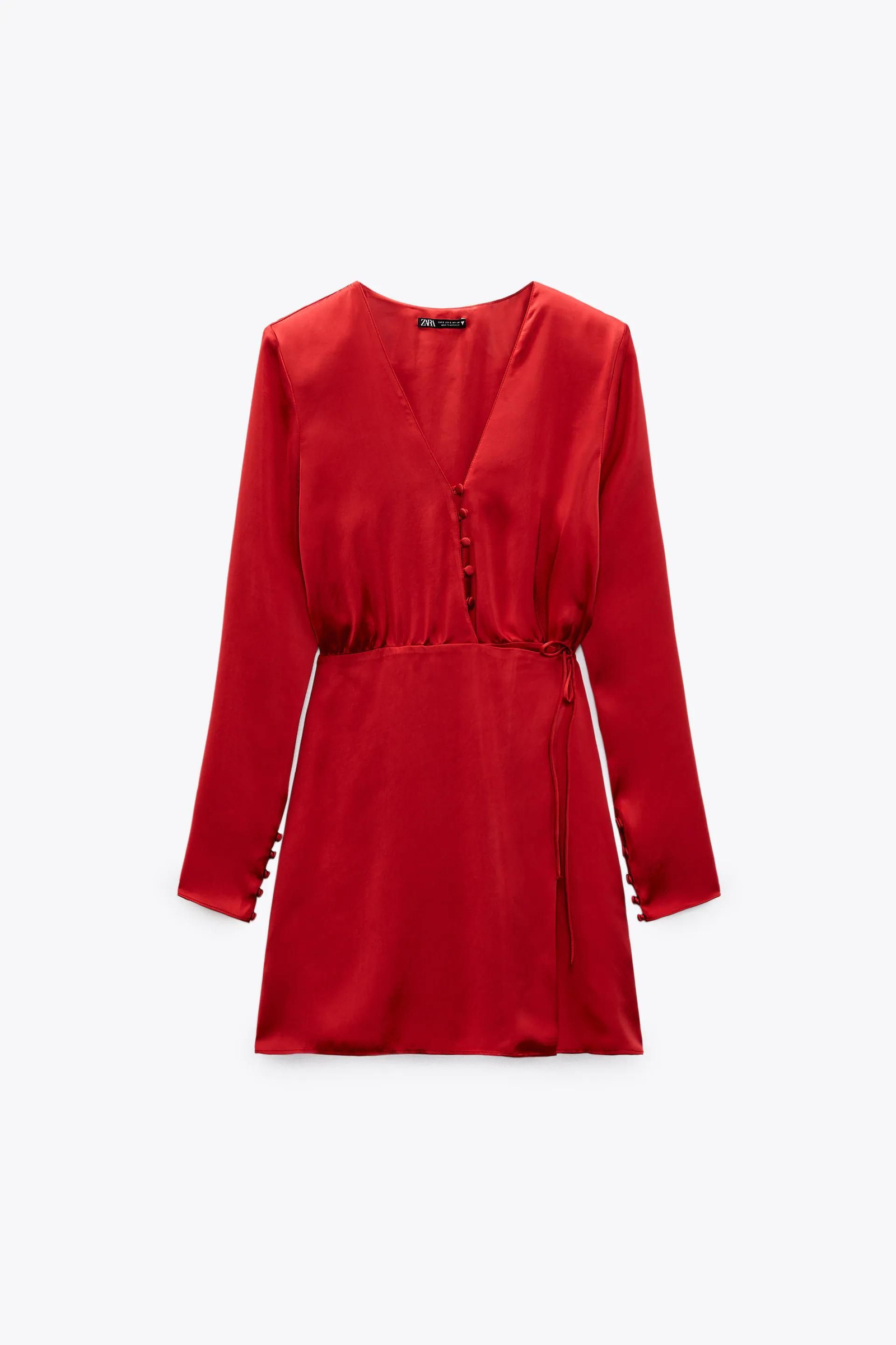 Vestido rojo de Zara.