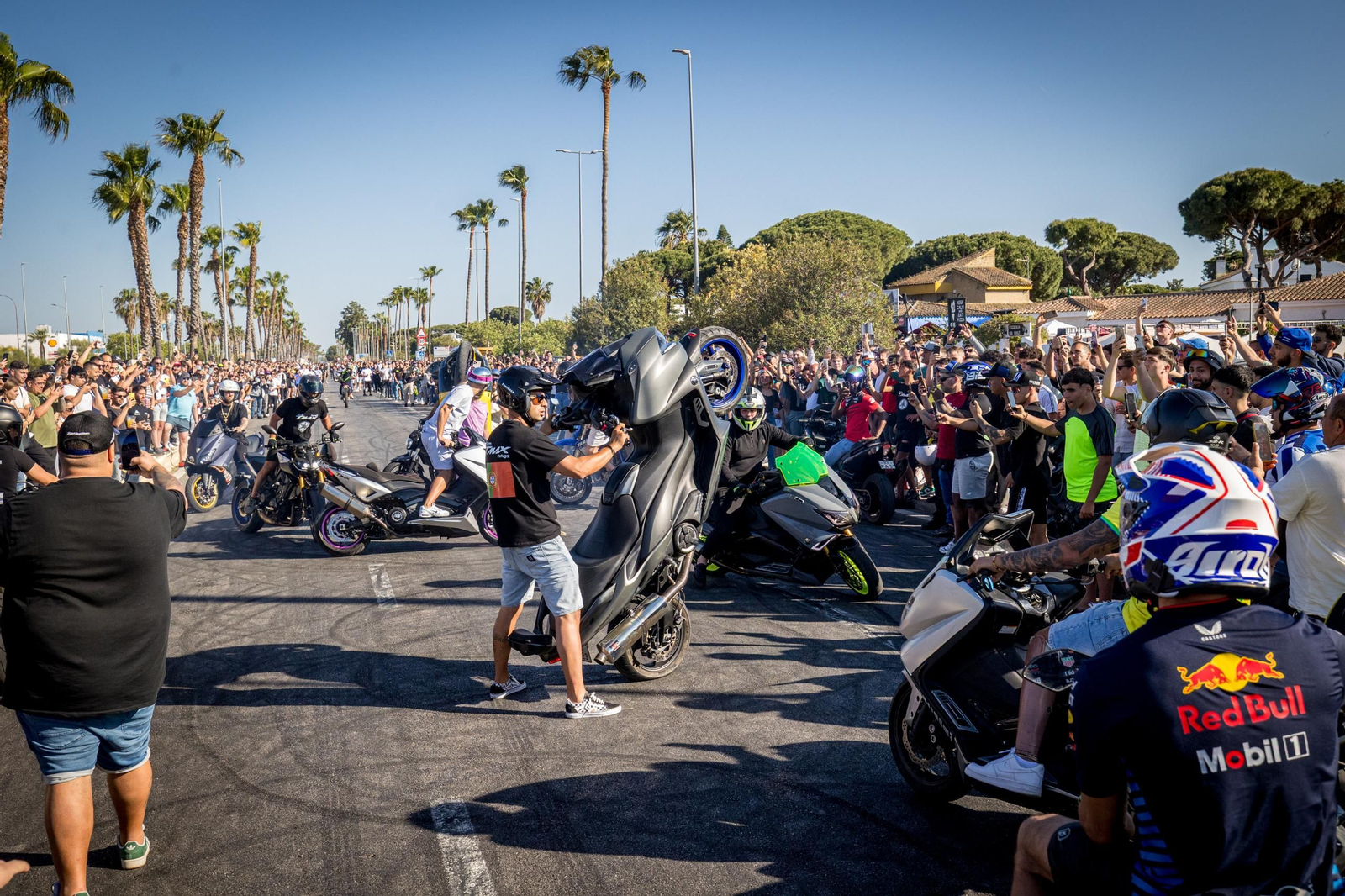 Las imágenes del sábado de Motorada en El Puerto por el Gran Premio de Motociclismo de Jerez 2025