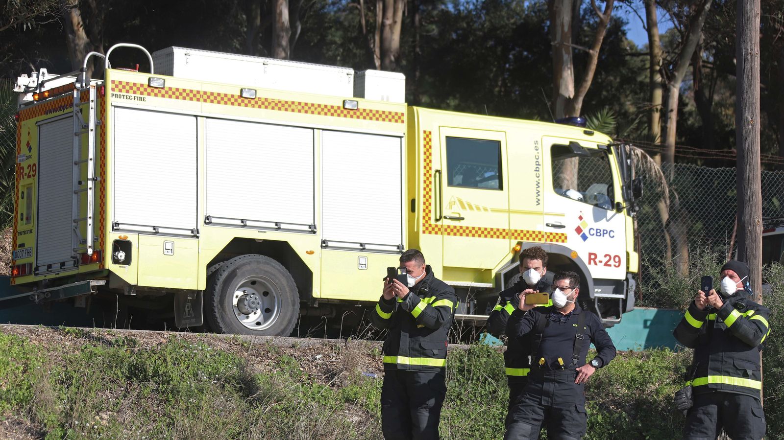 Demolición del silo de  Holcim en Palmones