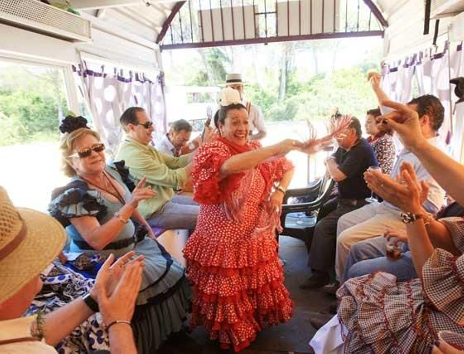 El cante y el baile no faltan en el camino. 

Foto: Juan Carlos Toro