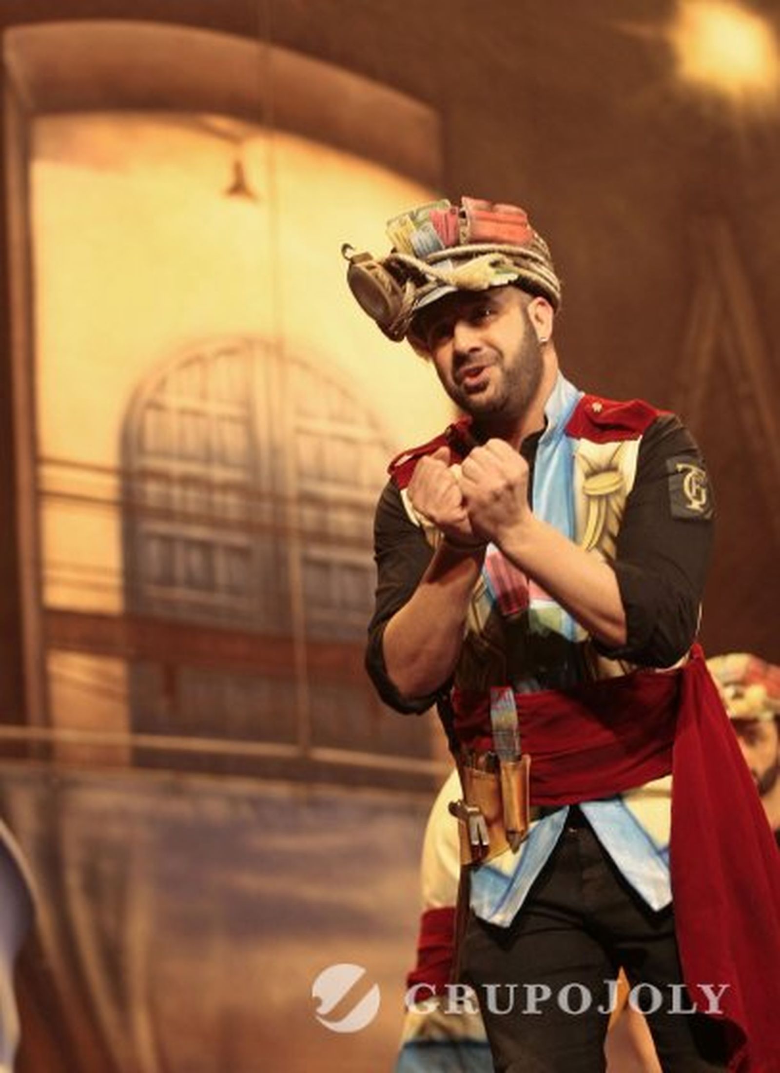 Los hombres de negro. 

Foto: Fito Carreto · Julio Gonzalez · Lourdes de Vicente