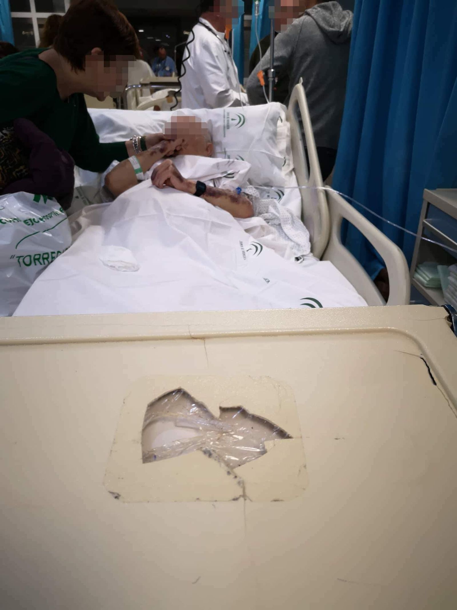 El material también deja un tanto que desear.