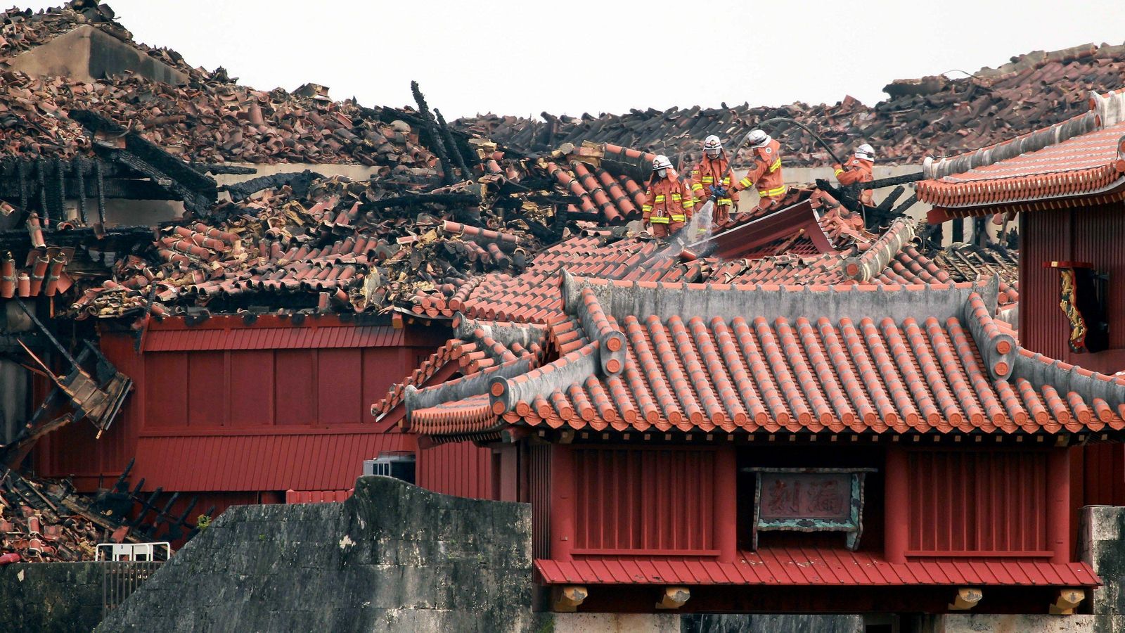 La ruinas del castillo tras el incendio