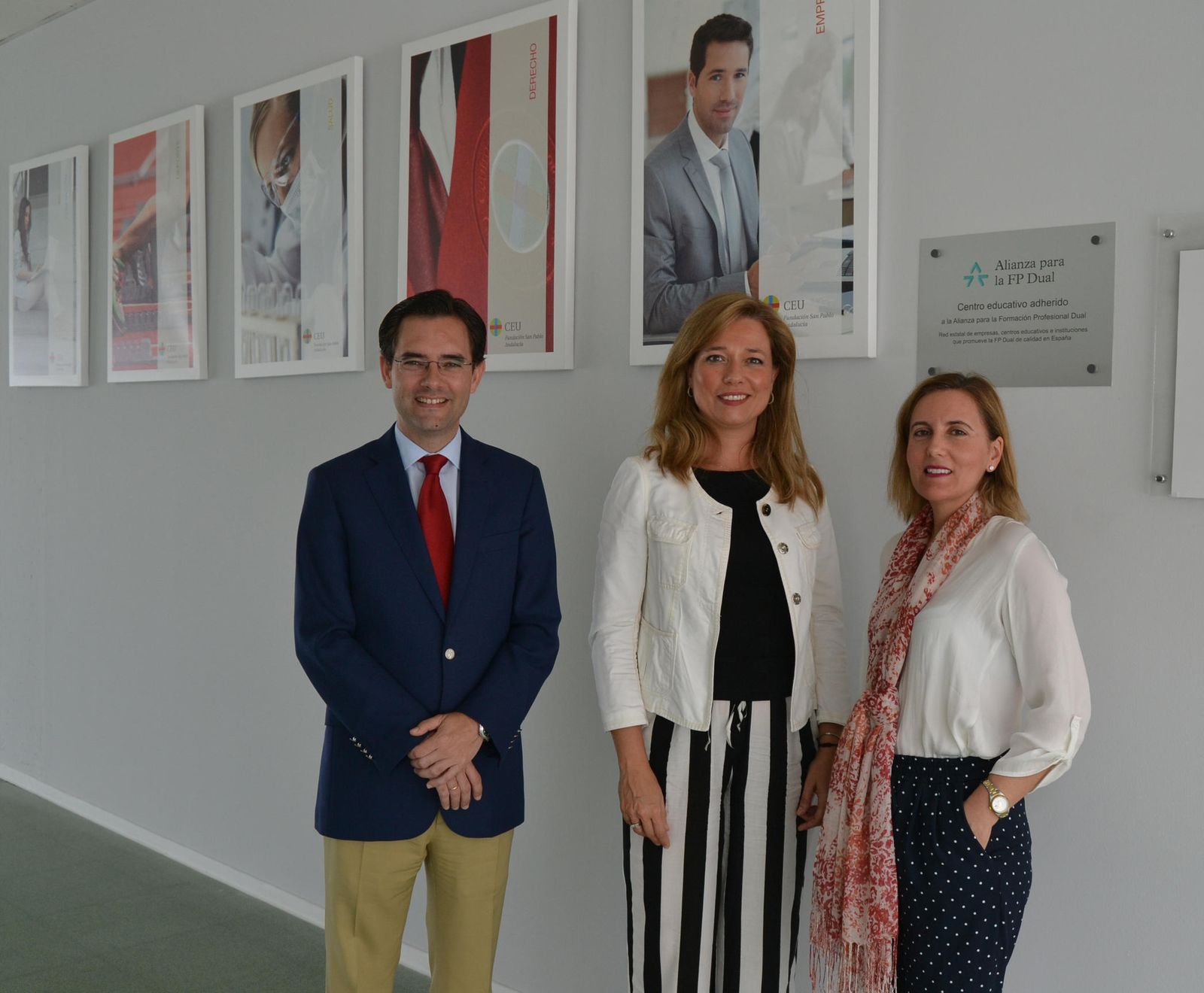 El equipo directivo del Centro de Estudios Profesionales CEU.