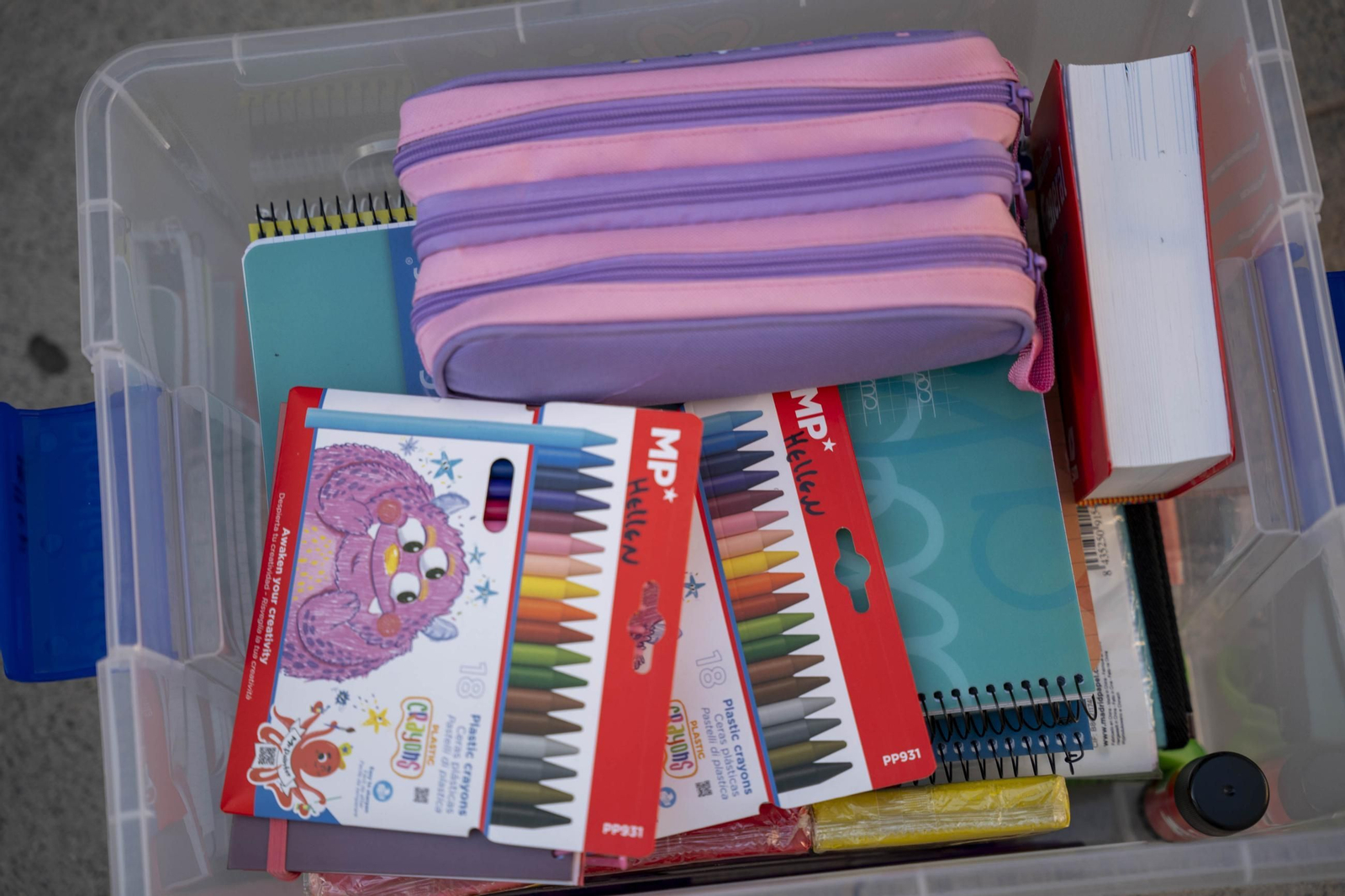 Primer día de colegio en el CEIP San Valentín de Almería, en imágenes