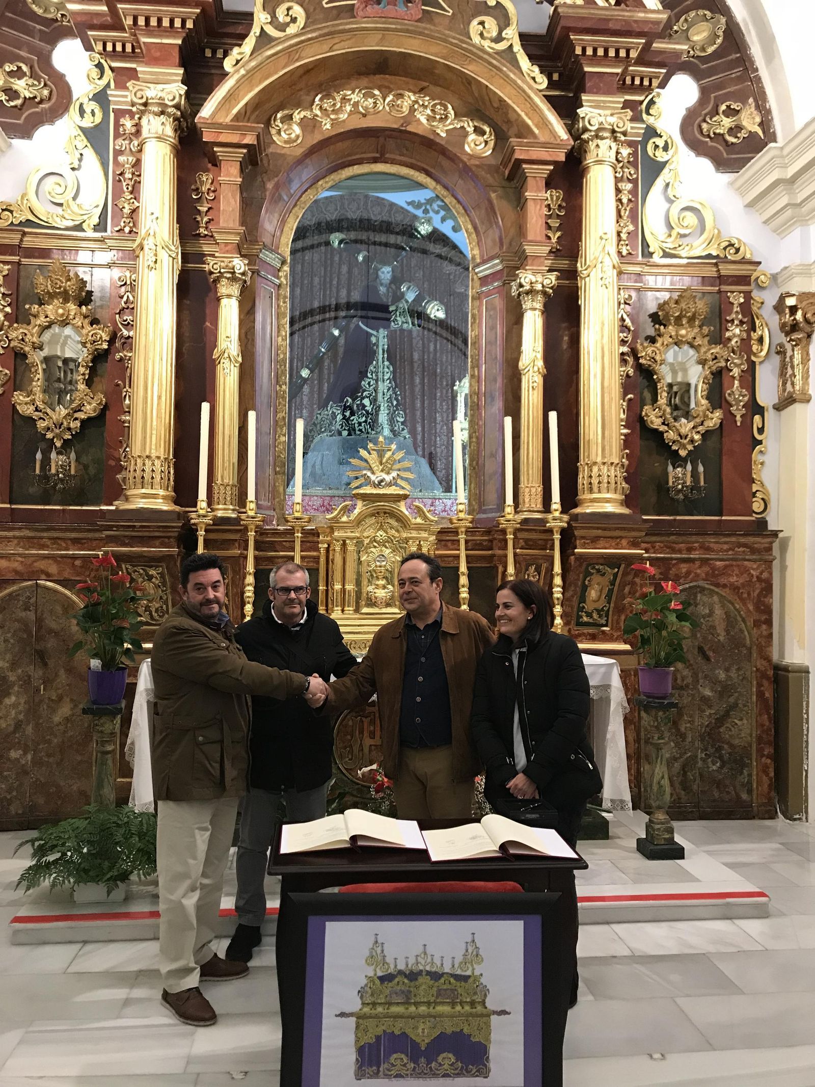 Firma del acuerdo con el taller y proyecto del futuro paso del Nazareno.