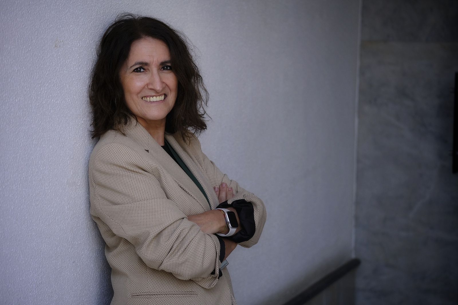 Begoña López hoy en el patio de la sede del Distrito Sanitario Bahía-La Janda.