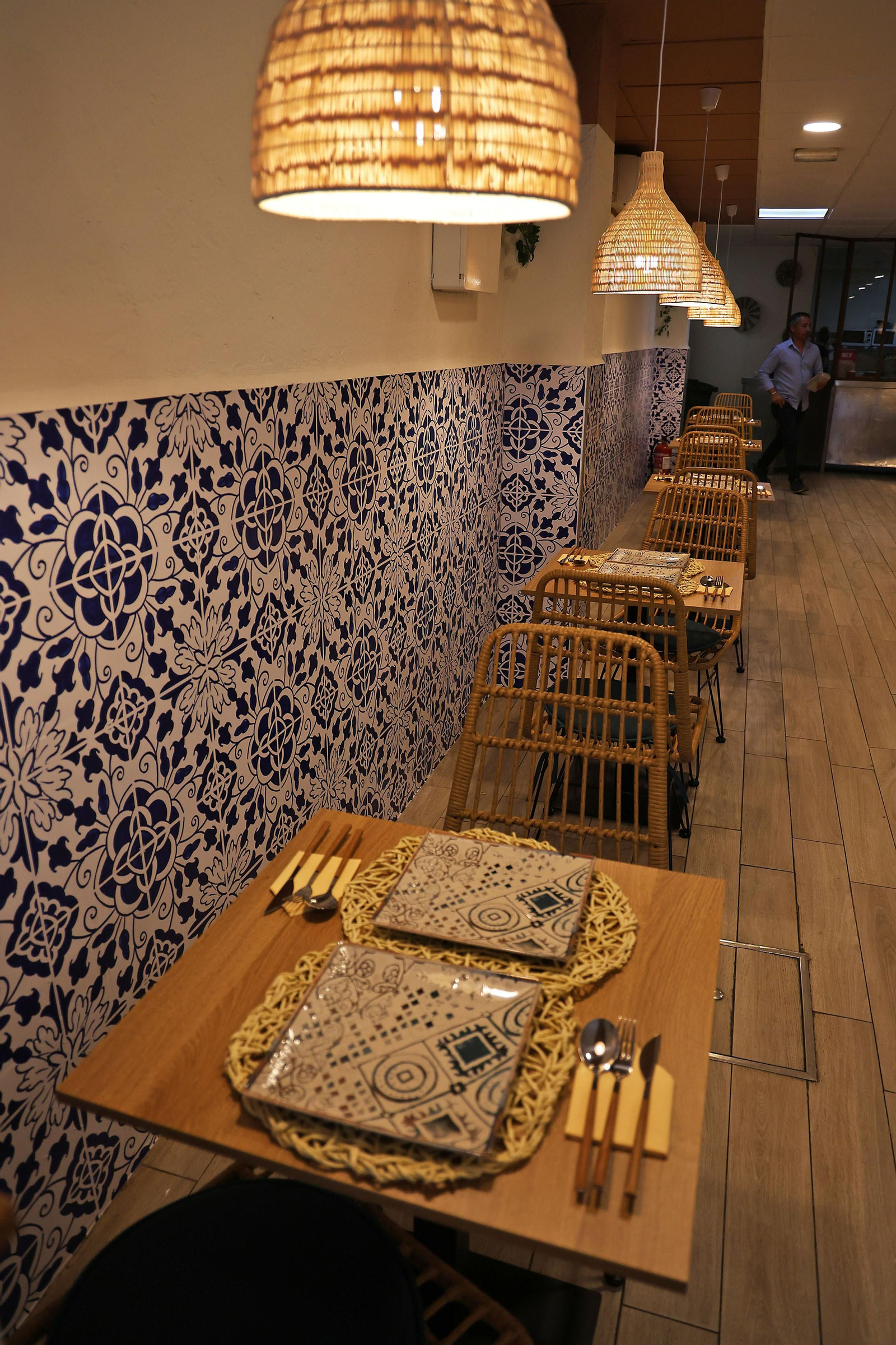 Imágenes del cambio radical de un bar de Huelva tras el paso de Chicote en 'Pesadilla en la cocina'