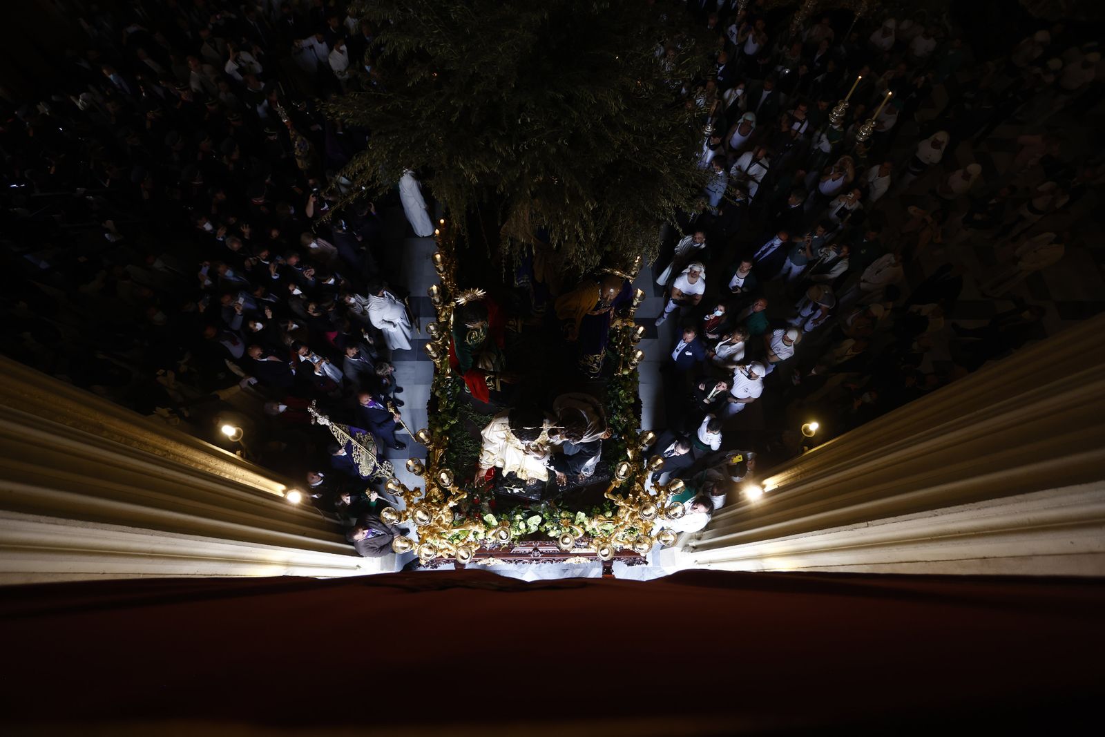Fotos de La Redención el Lunes Santo en la Semana Santa de Sevilla
