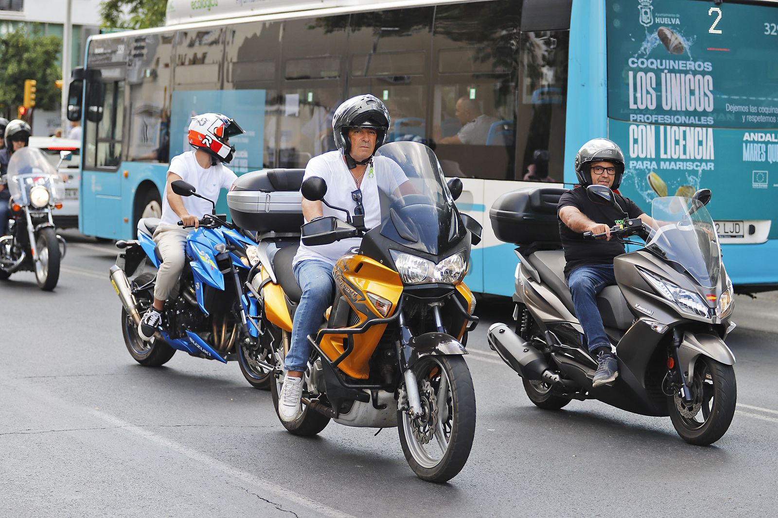 Las motos del club Descubridores toman las calles de Huelva