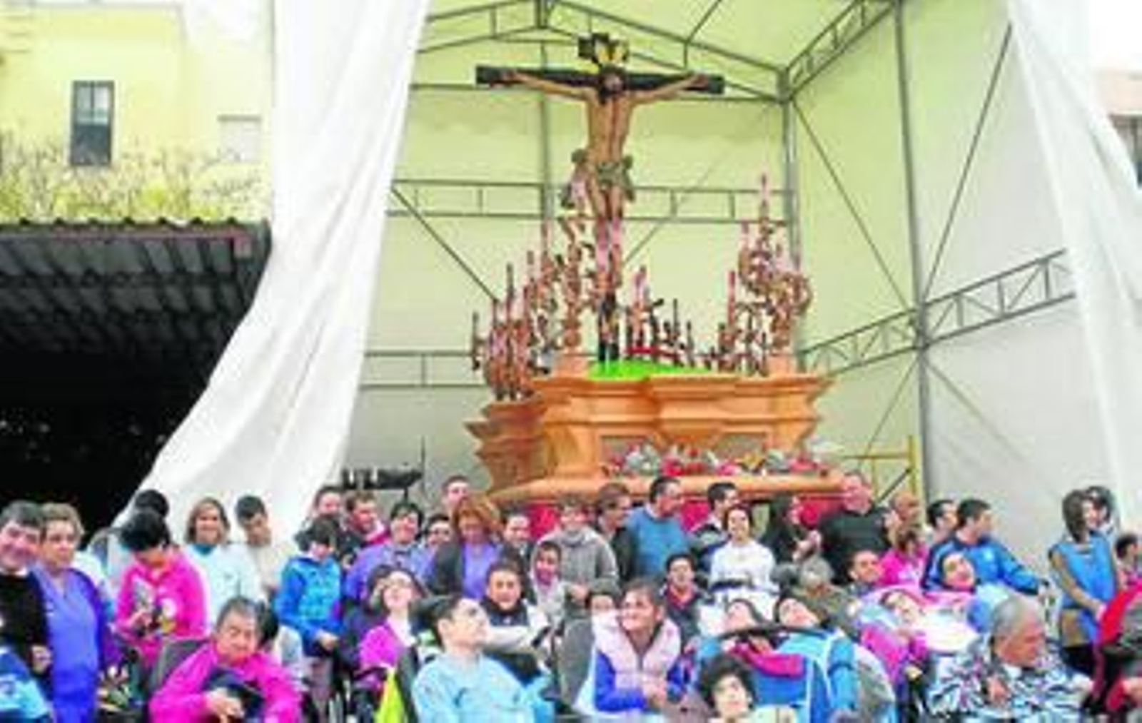 Viernes de Dolores con tradicionales actos de Semana Santa en varios centros escolares Viernes de Dolores con tradicionales actos de Semana Santa en varios centros escolares