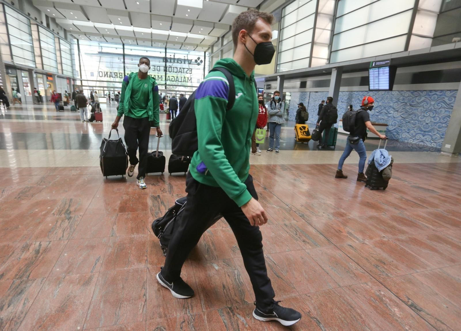 Málaga CF y Unicaja, en el mismo AVE a Zaragoza.