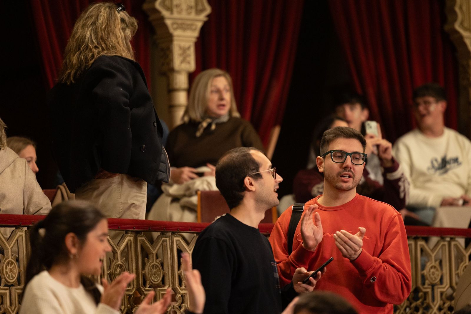 Búscate entre las mejores imágenes de la décima sesión de preliminares del COAC 2026