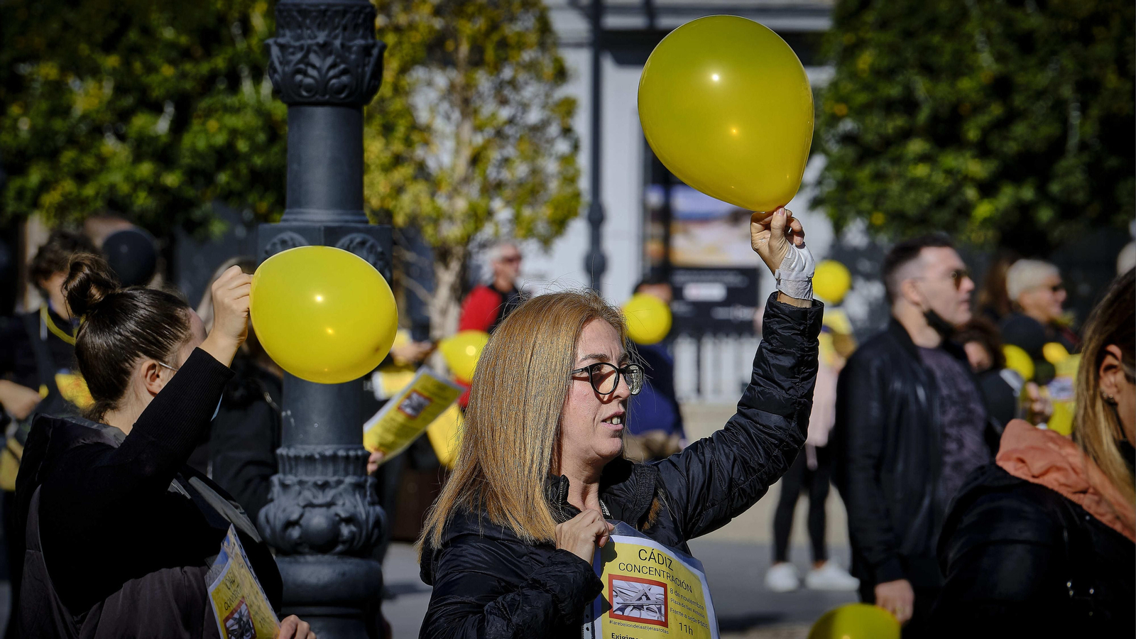 Peluqueros, peluqueras y estilistas contra la subida del IVA.