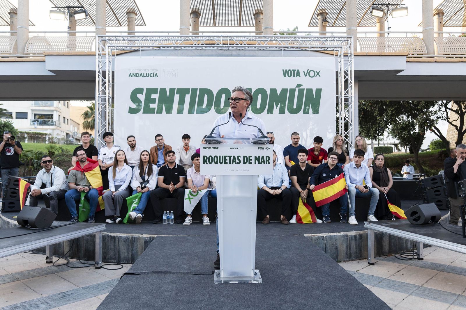 Las imágenes del mitin de Vox con Santiago Abascal y Manuel Gavira en ...