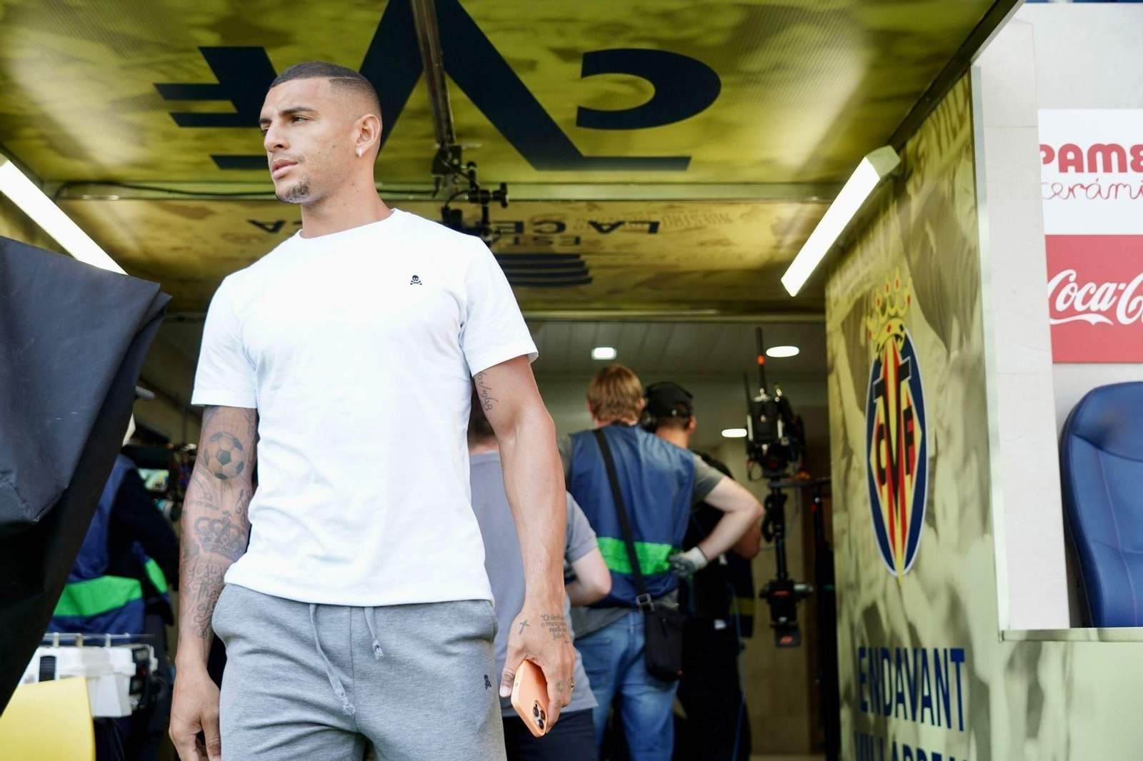 Diego Carlos accede al Estadio de la Cerámica para el Villarreal-Sevilla.