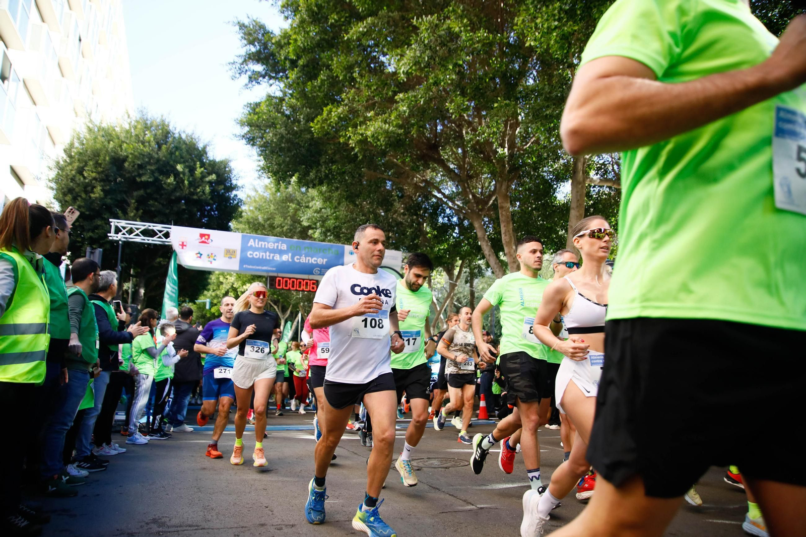 Imágenes de la Carrera contra el Cáncer de Almería
