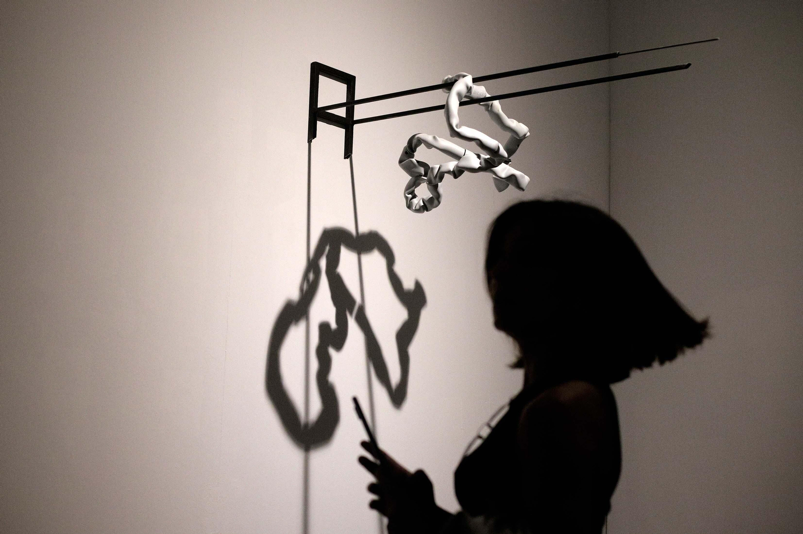 Inauguración de la exposición 'Flotación y subterfugio' de Javier Map, en imágenes