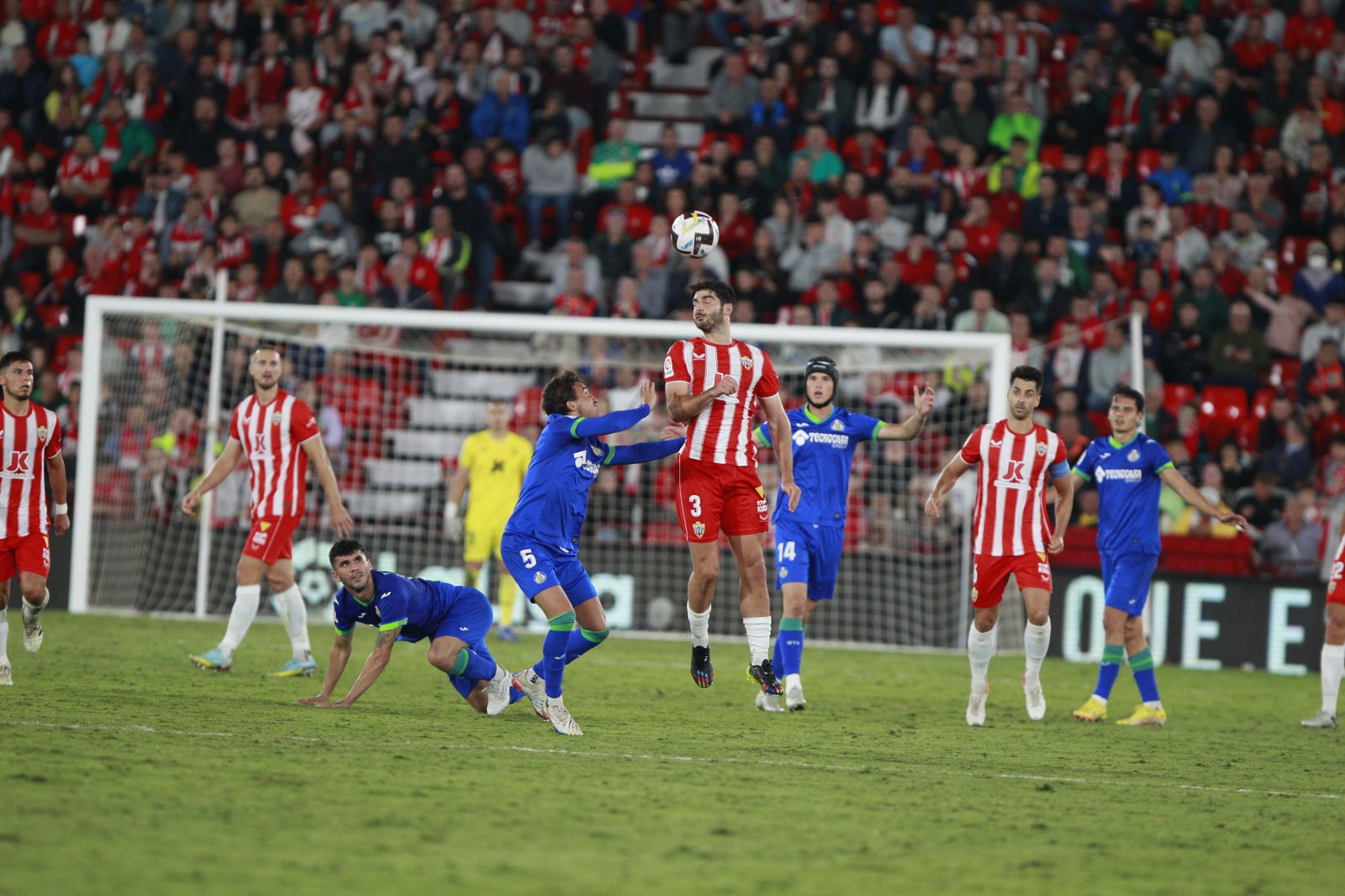 Imágenes del partido de fútbol U.D. Almería-Getafe C.F.