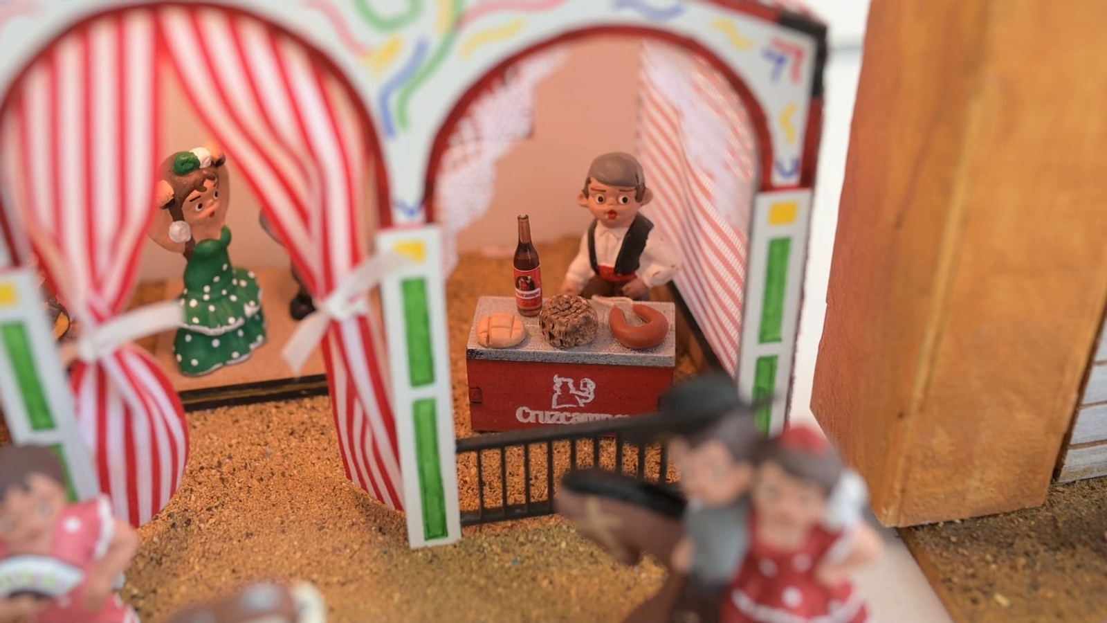 El arte belenista se viste de feria: figuras que rompen la tradición en Sevilla