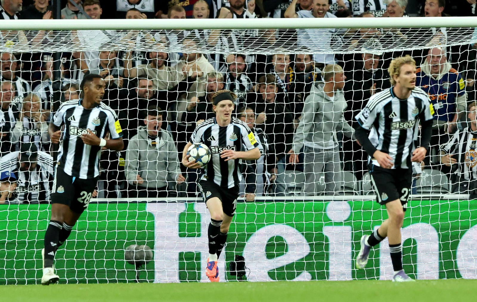 Las fotos del Newcastle - Barcelona