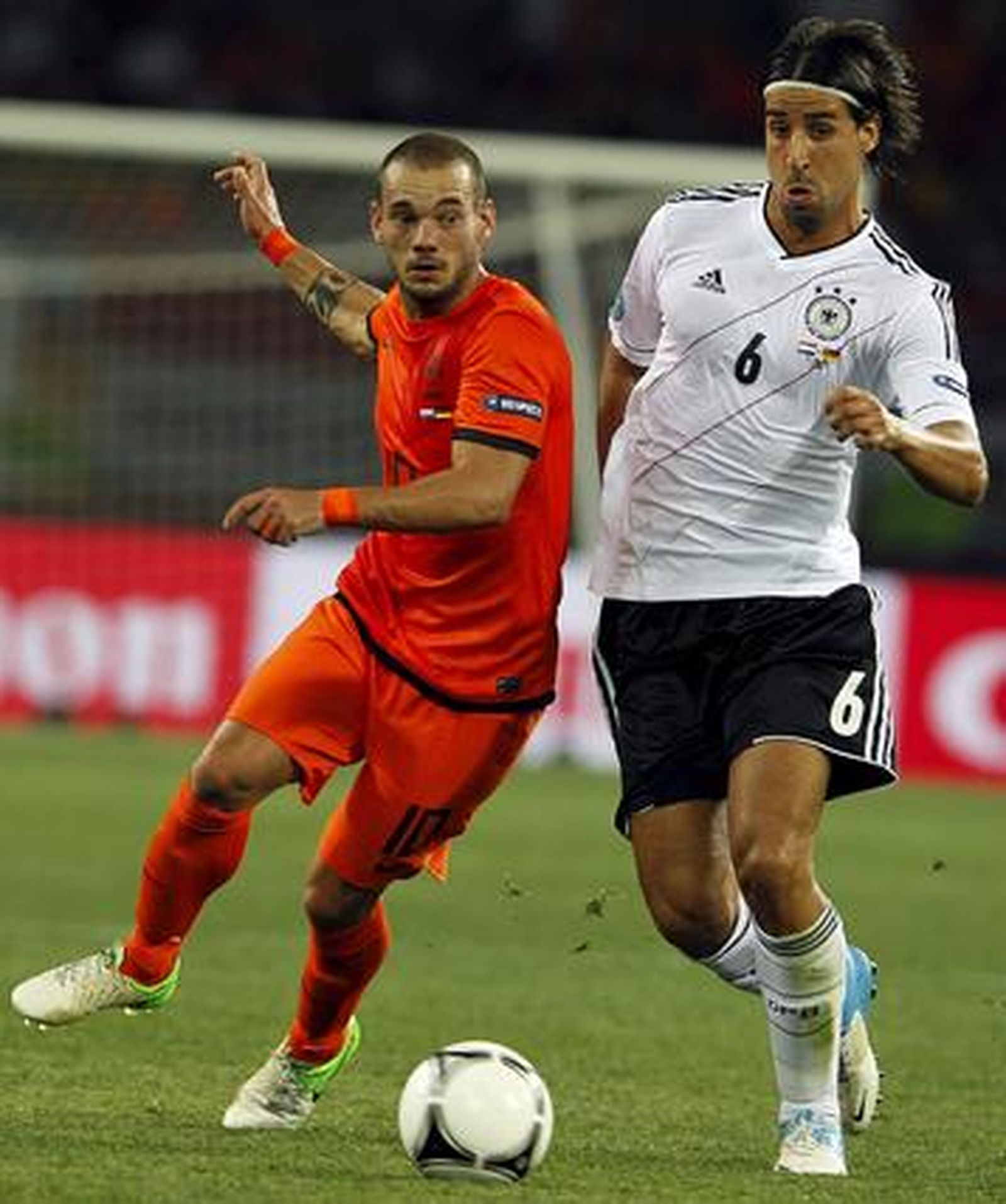 Alemania da un golpe en la mesa al vencer 1-2 a Holanda.

Foto: EFE