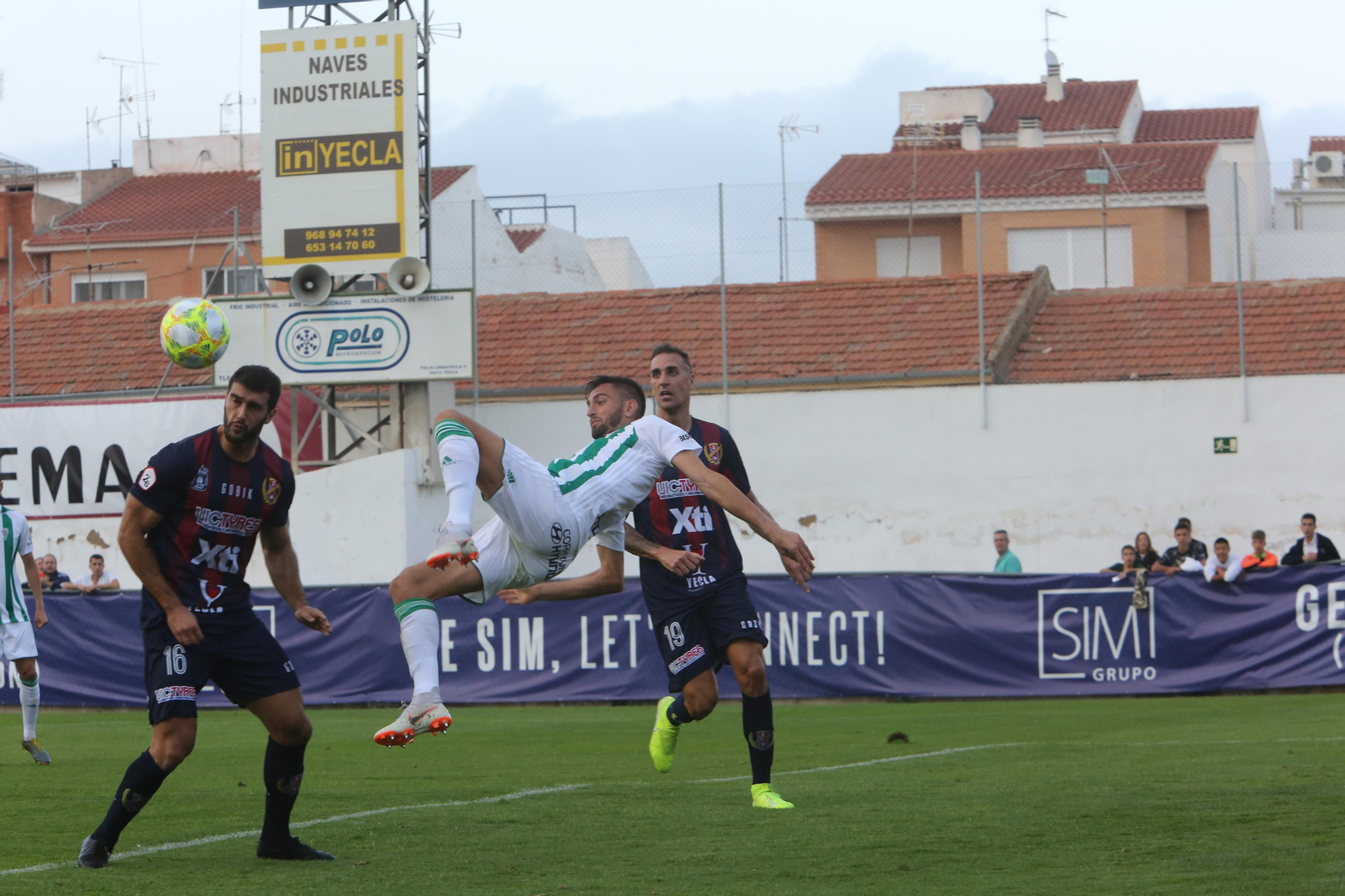 Las imágenes del Yeclano Deportivo-Córdoba CF