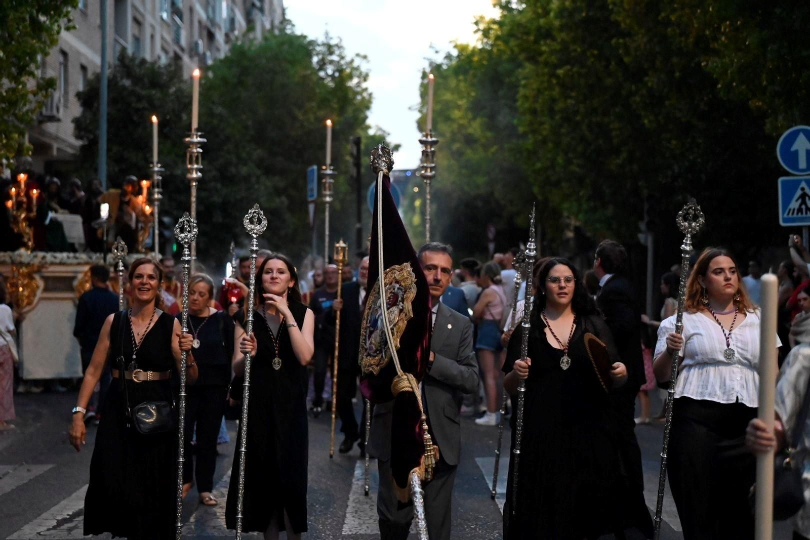 Traslado de la Sagrada Cena a la Catedral para su participación en el Corpus