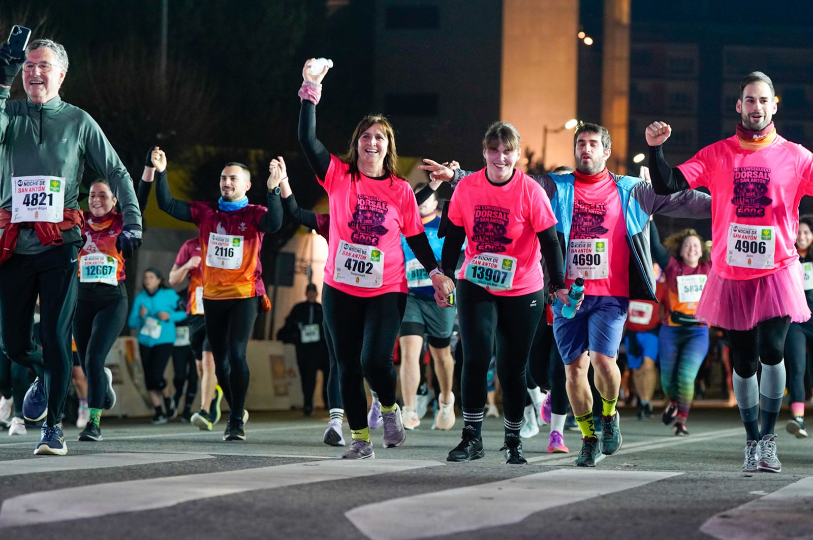 En imágenes: búscate en tu llegada a meta de la Carrera de San Antón 2026 (3)