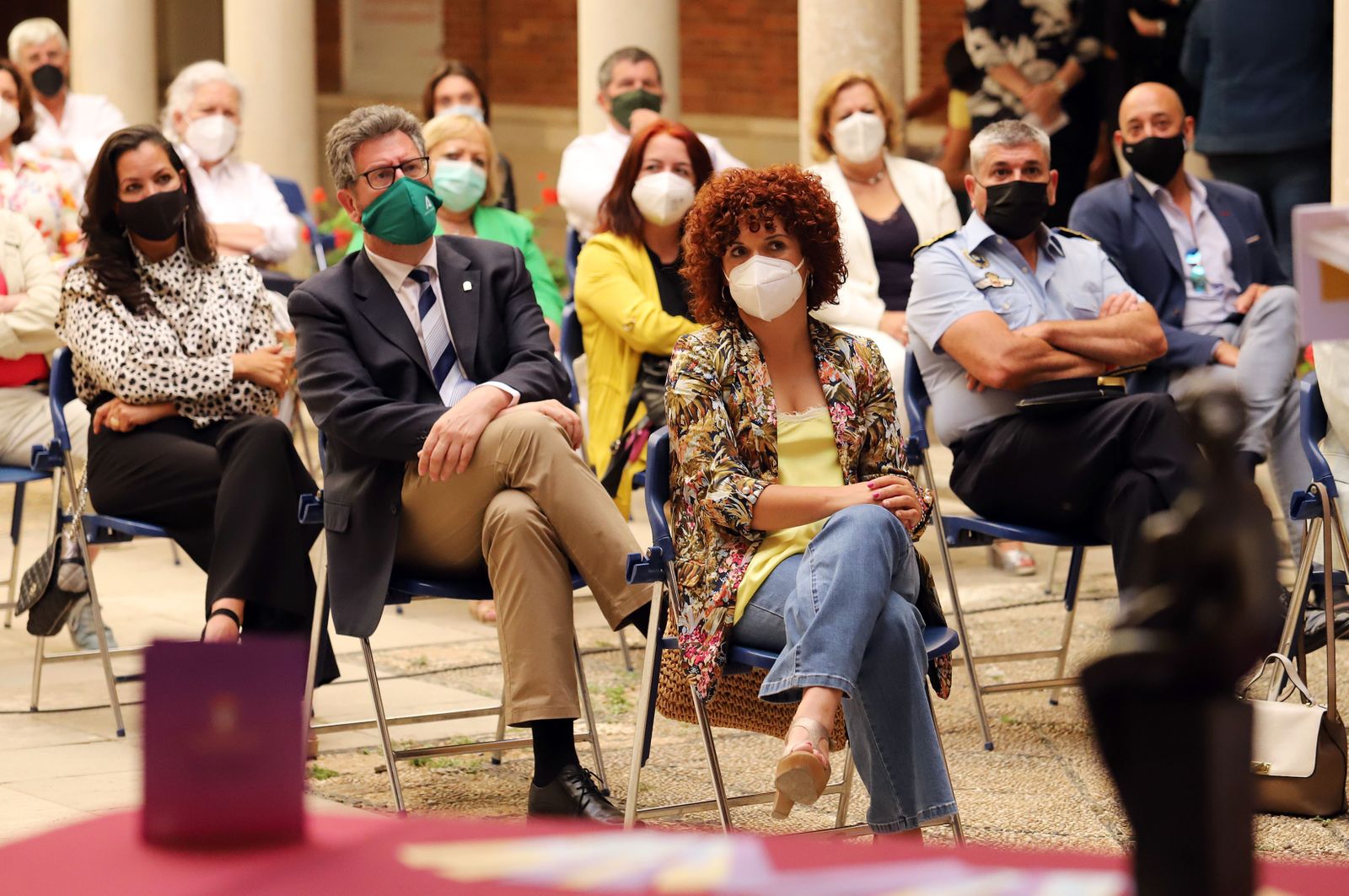 Imágenes de la entrega del Premio Marismas a Juana Carrillo y a Gabriela de la Fuente en su XIX edición