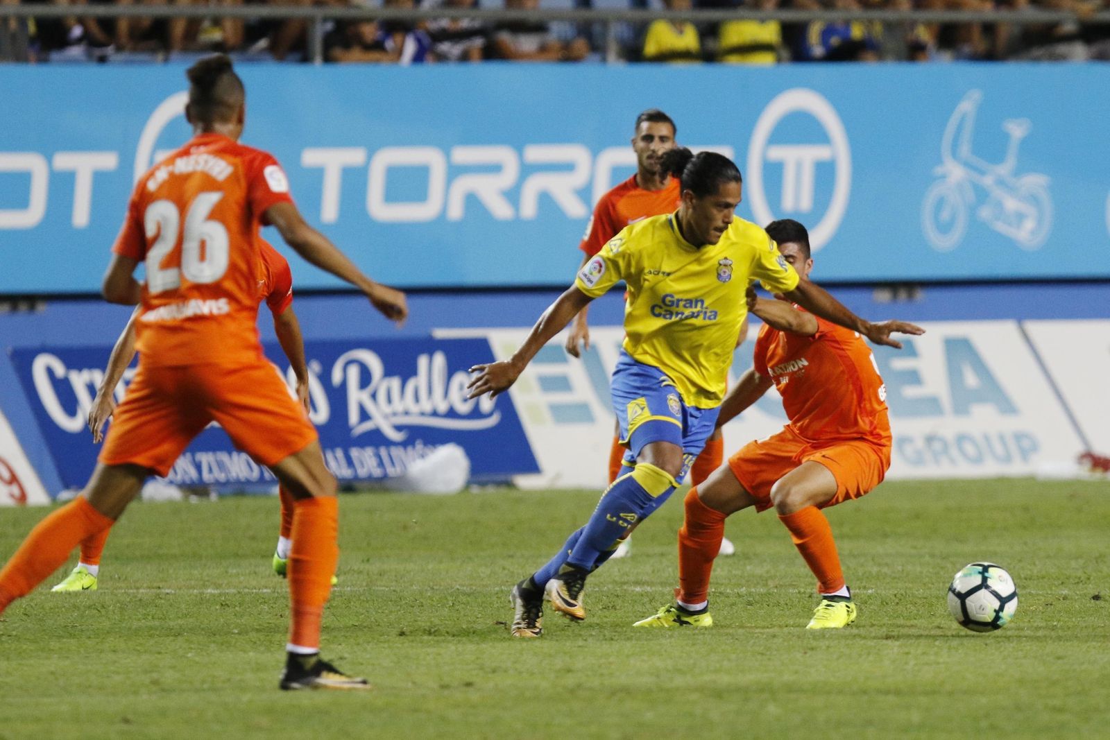 Las imágenes del Málaga-Las Palmas del Trofeo Carranza