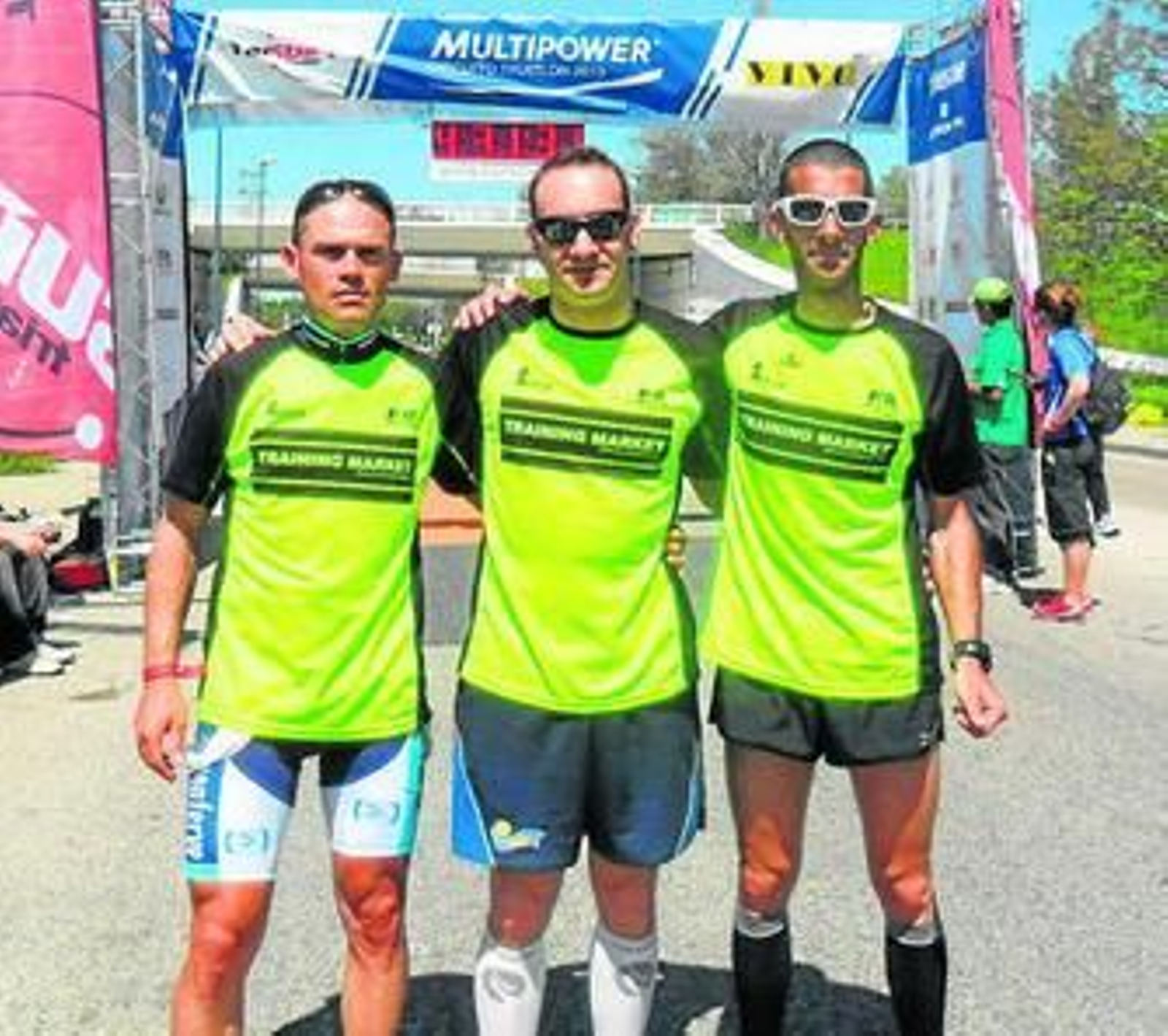 Garrido, Gutiérrez y Soto (de izq. a d.), ganadores de la prueba hispalense.