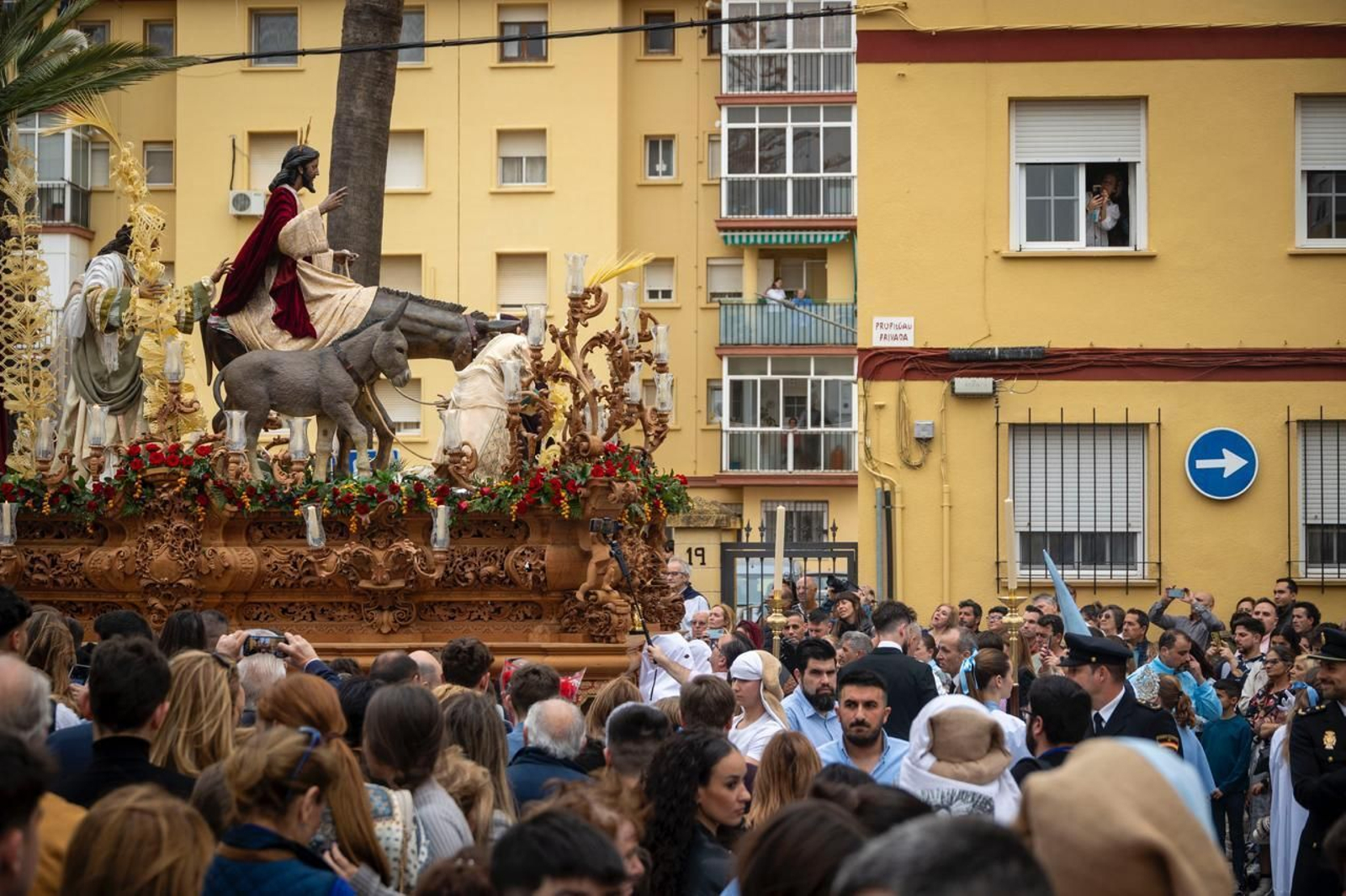 El paso de la entrada de Nuestro Señor Jesucristo en Jerusalén,  poco después de su salida.