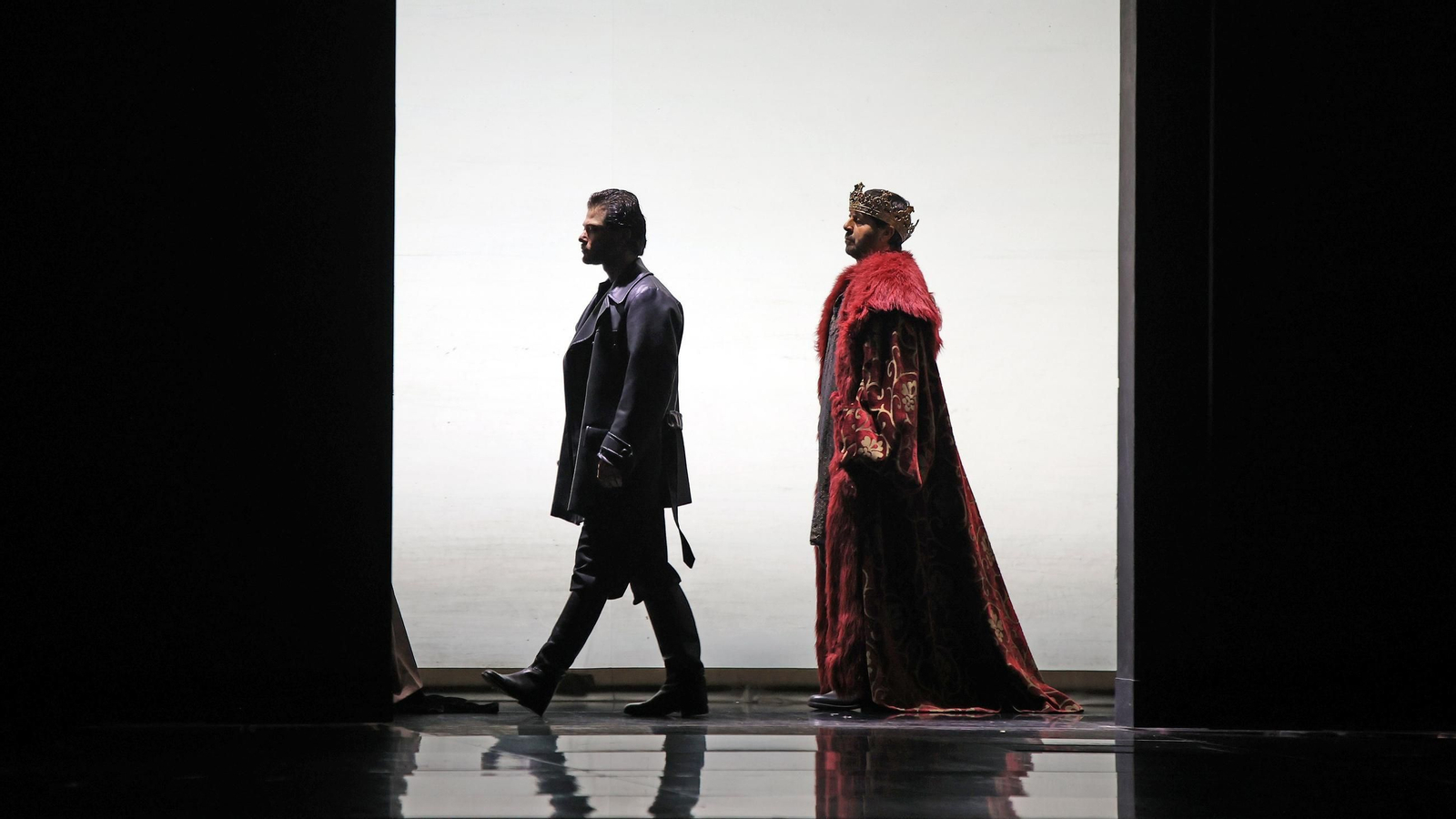 Imágenes de la ópera Macbeth en el Teatro Villamarta de Jerez