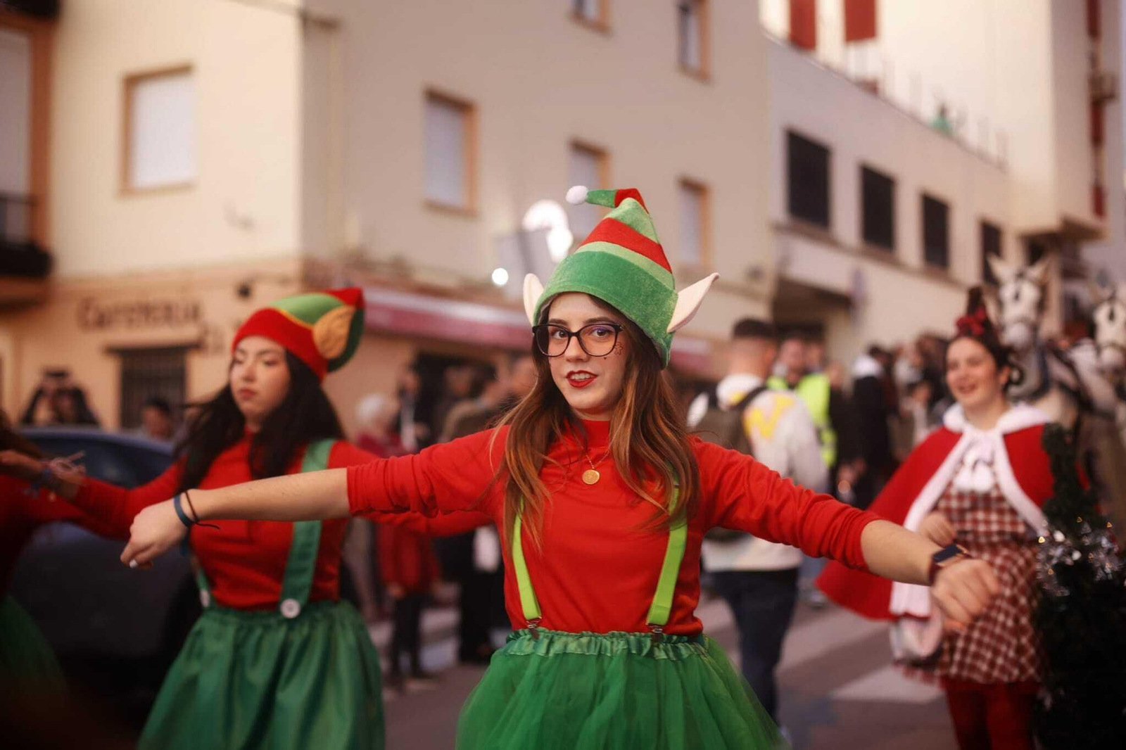 Papá Noel recorre en cabalgata San Fernando