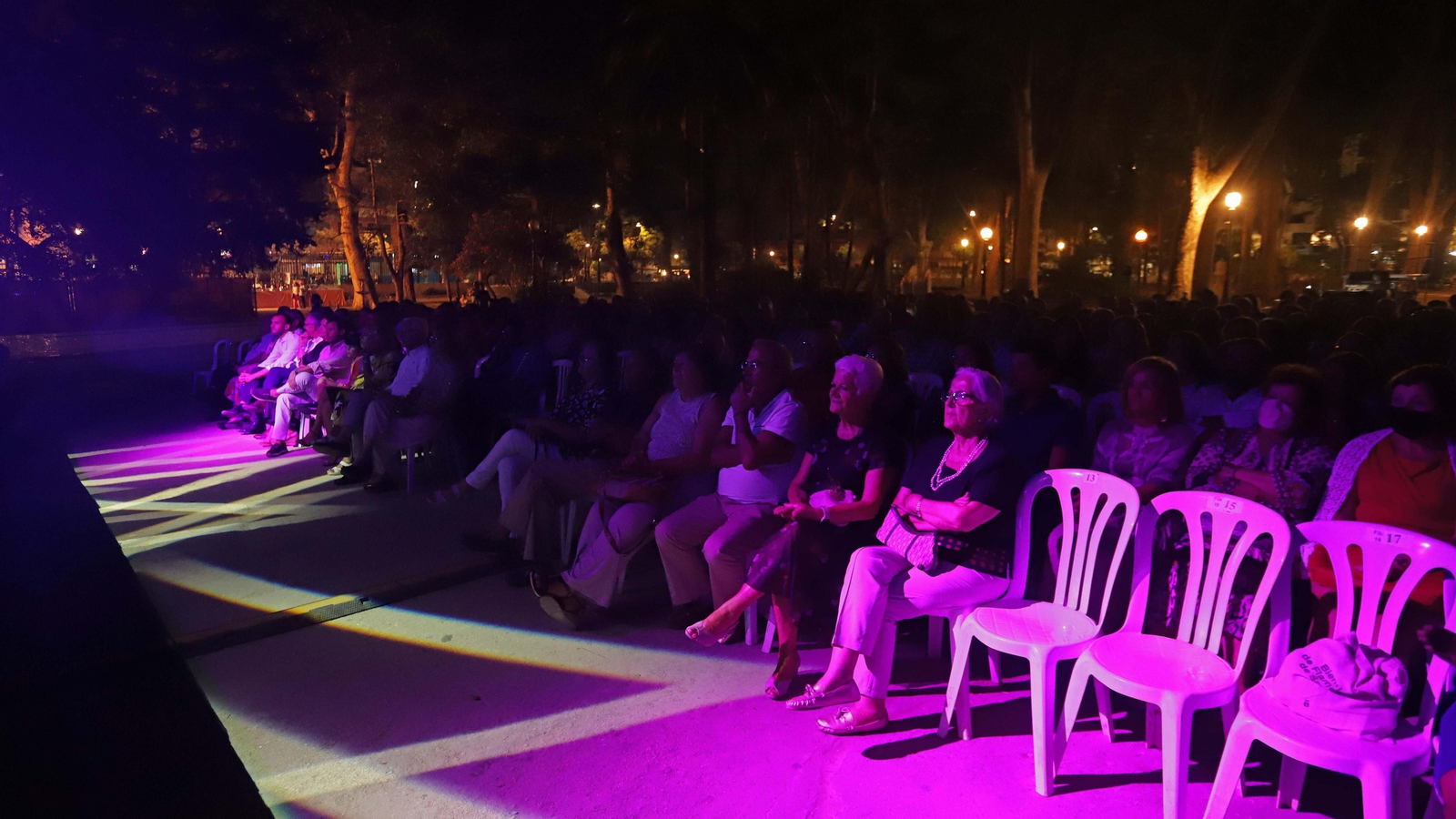 Fotos de ambiente en el espectáculo de José Manuel León y Mónika Bellido