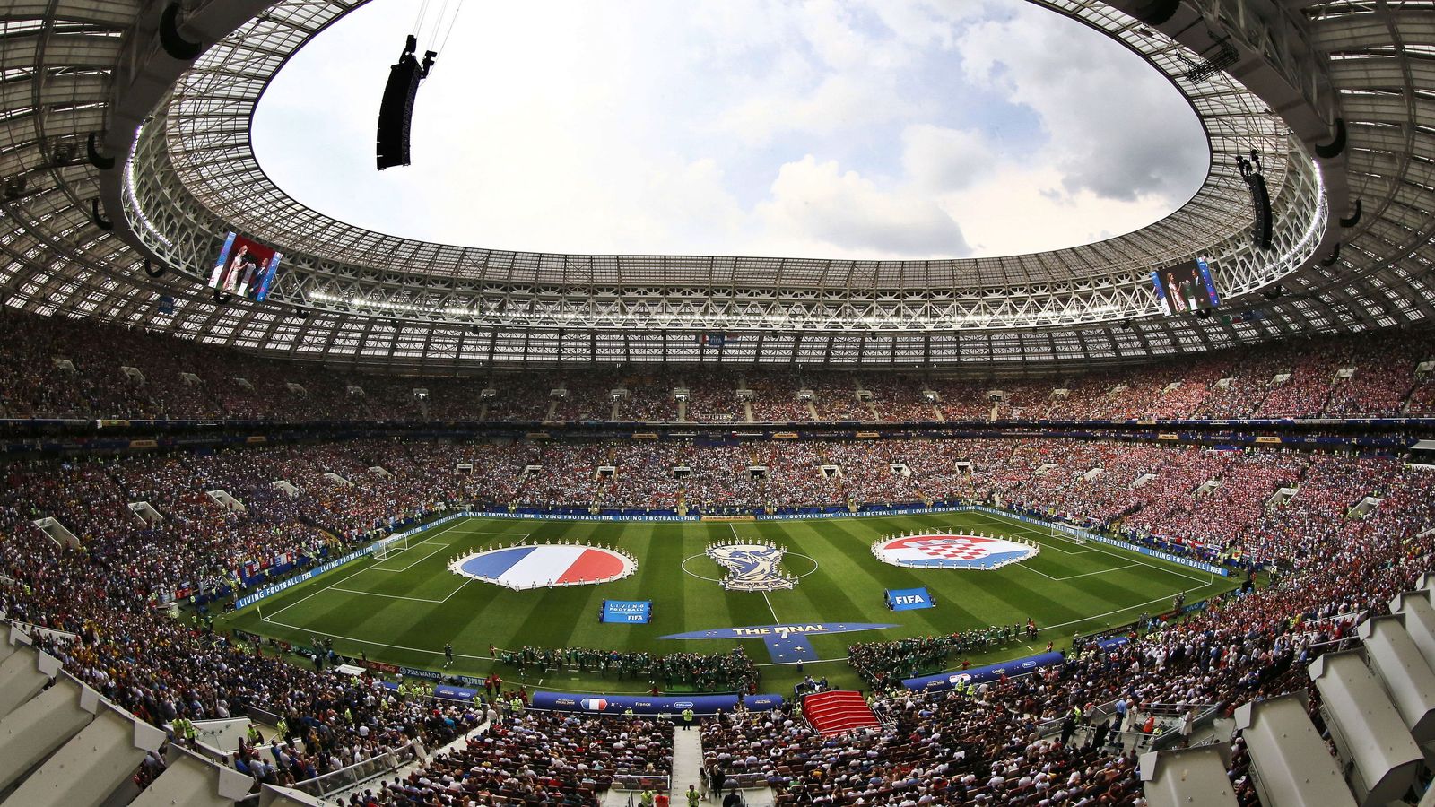 Todo listo en el imponente estadio Luzhniki para que la final arranque y el Mundial, en hora y media, sea historia.