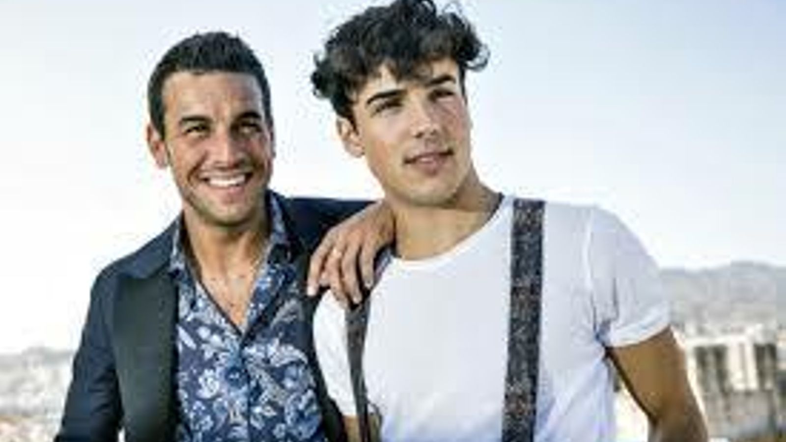 Óscar y su hermano mayor, Mario Casas.